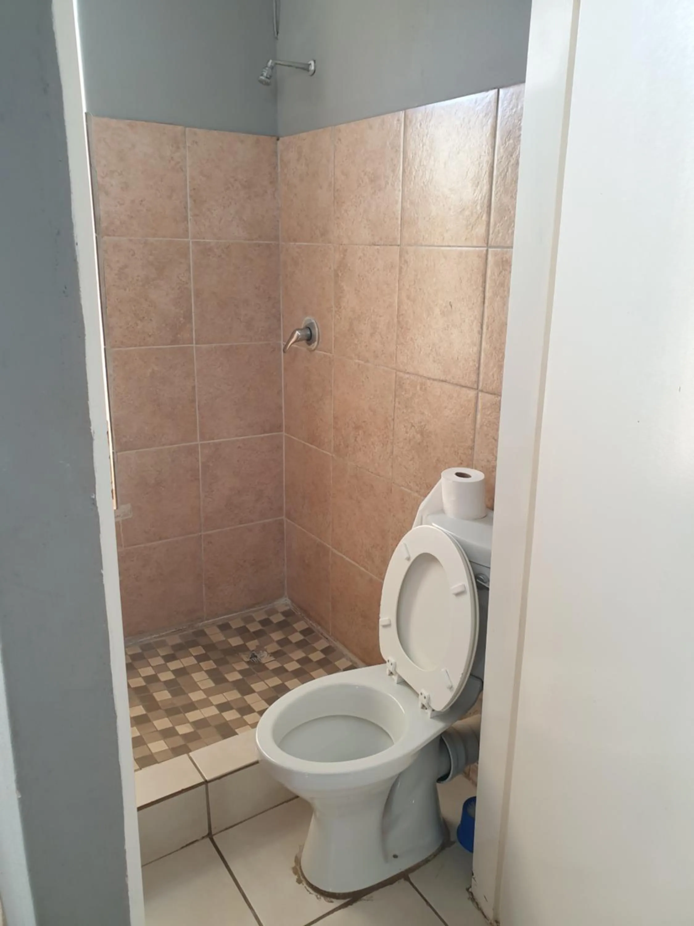 Bathroom in L-PACK PRIMROSe