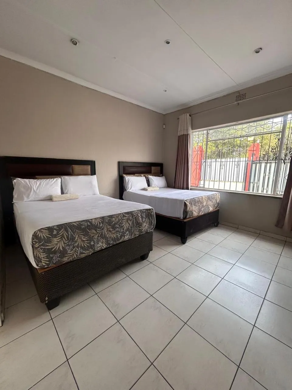 Bed in L-PACK PRIMROSe