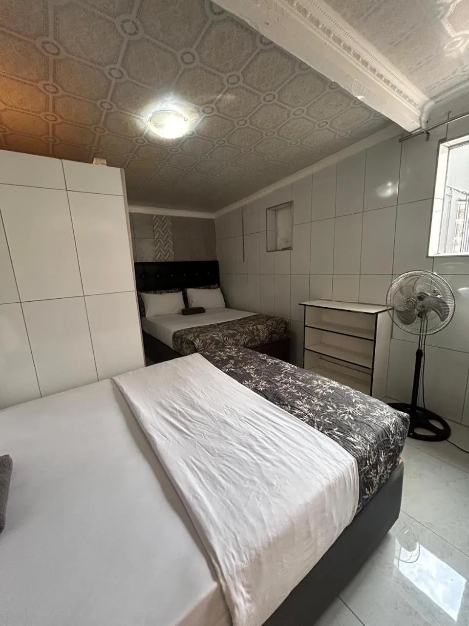 Bedroom, Bed in L-PACK PRIMROSe