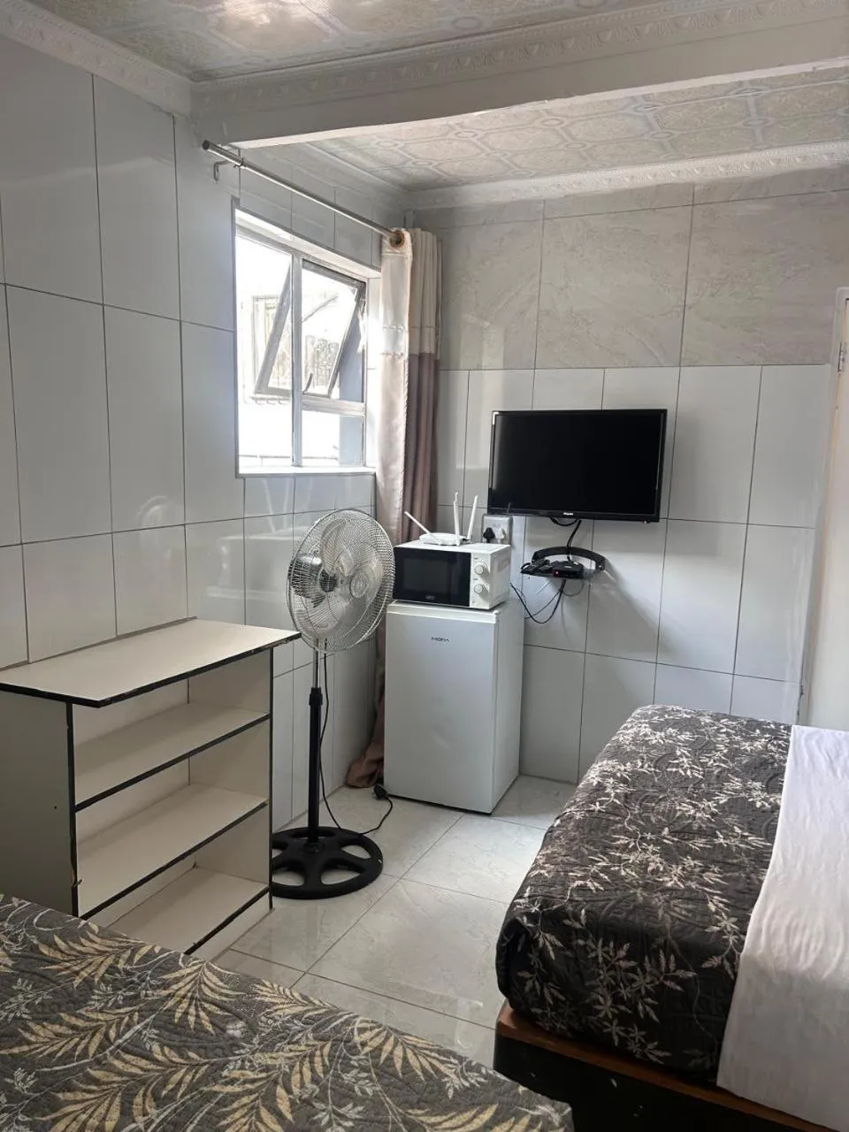 Bedroom, Bed in L-PACK PRIMROSe