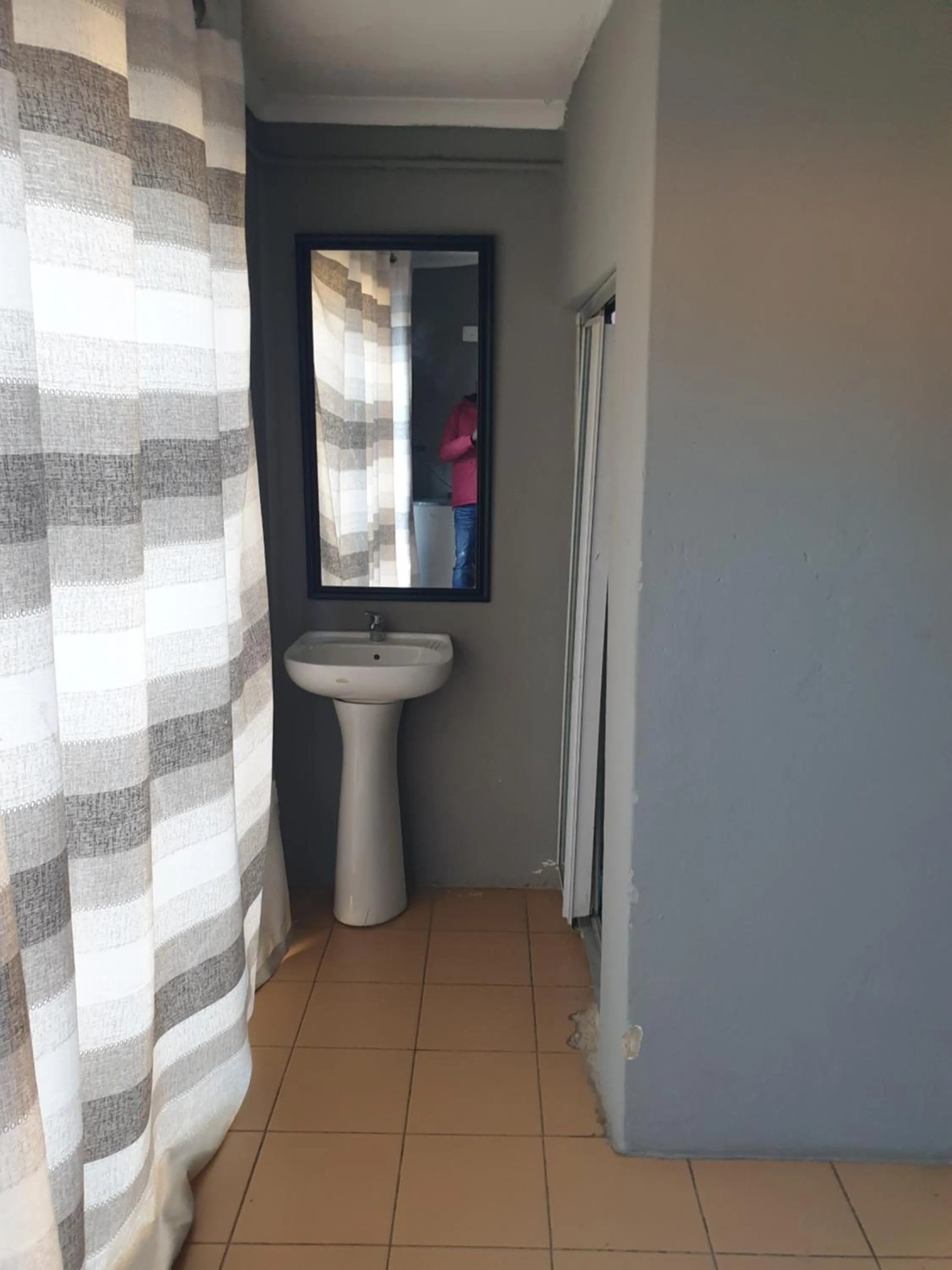 Bathroom in L-PACK PRIMROSe