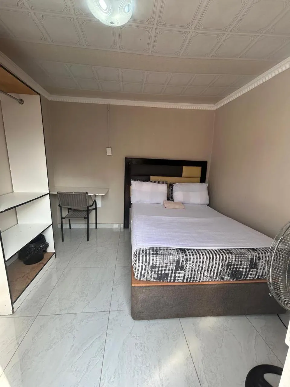 wardrobe, Bed in L-PACK PRIMROSe