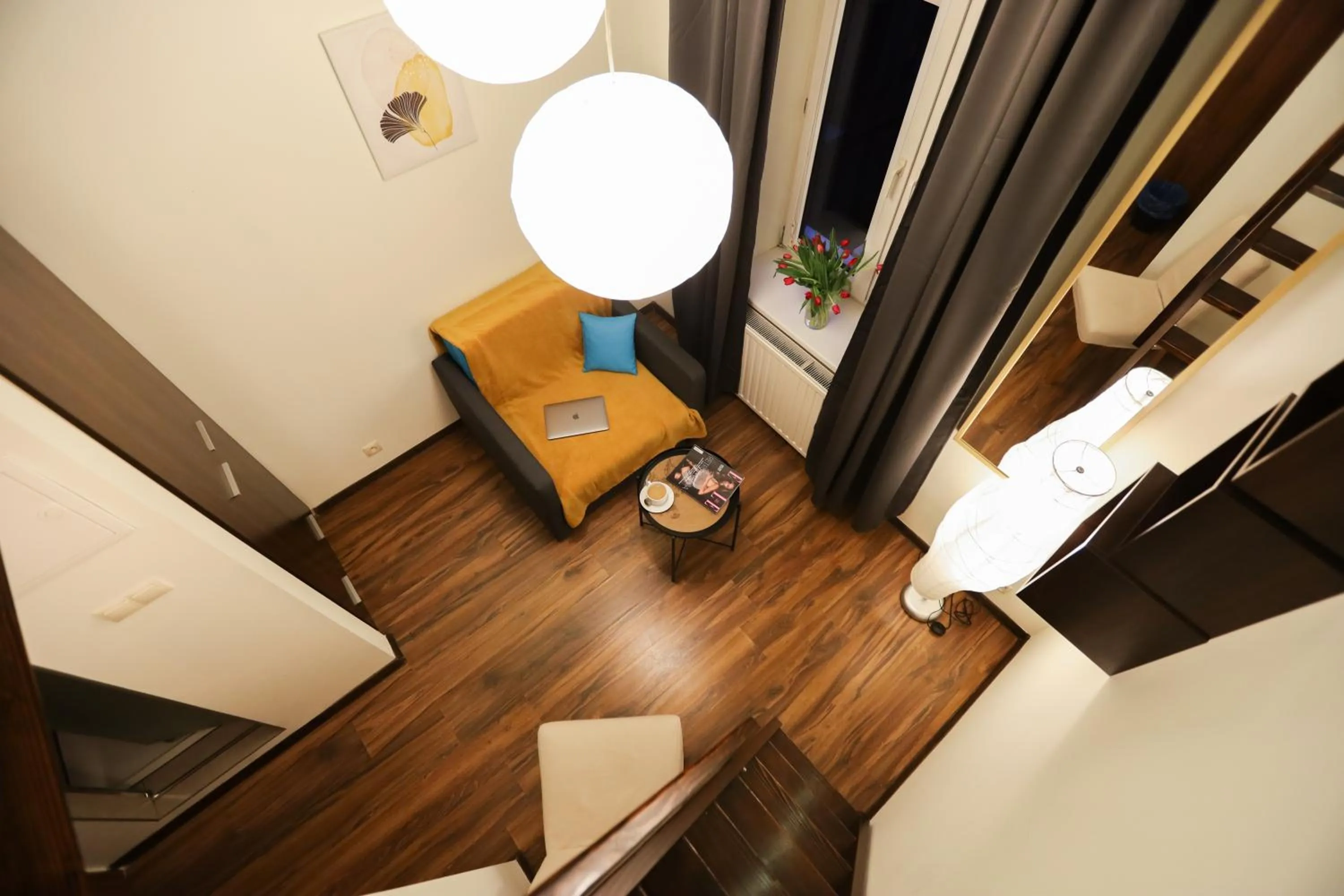 Photo of the whole room in Salve station