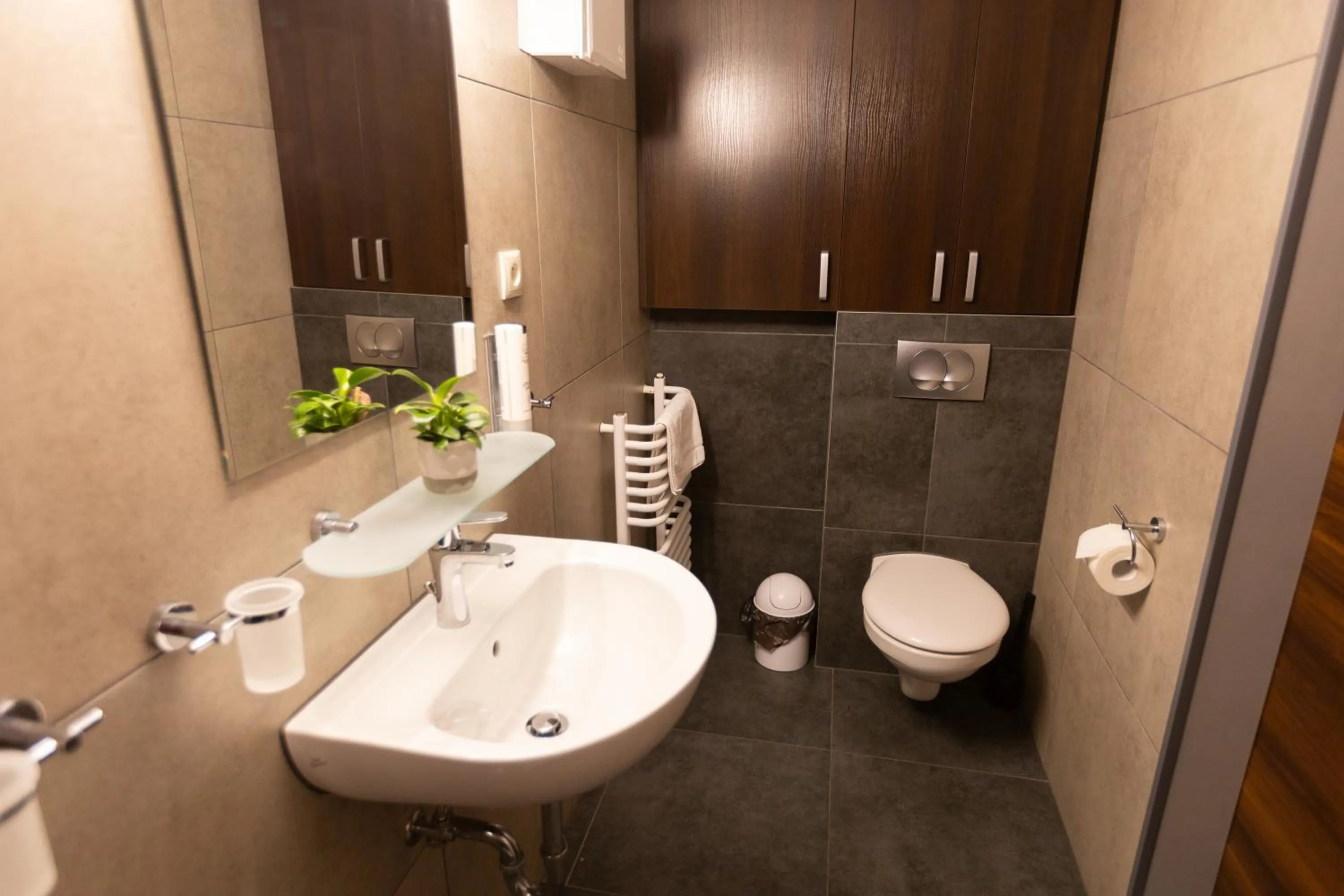 Bathroom in Salve station