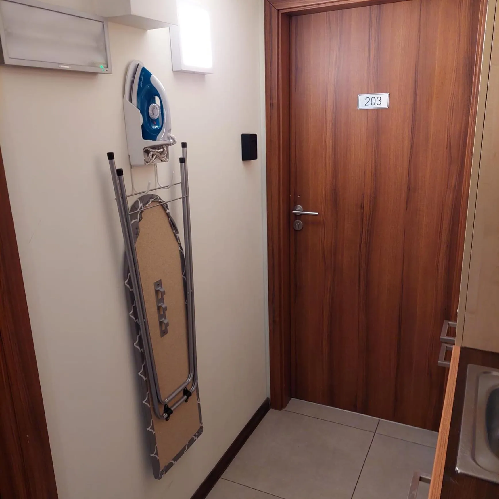 flat iron in Salve station