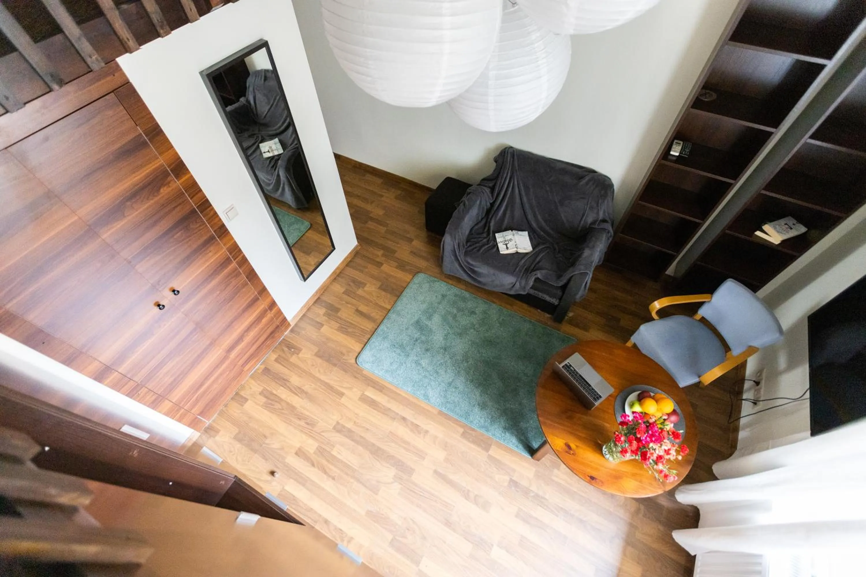 Photo of the whole room in Salve station