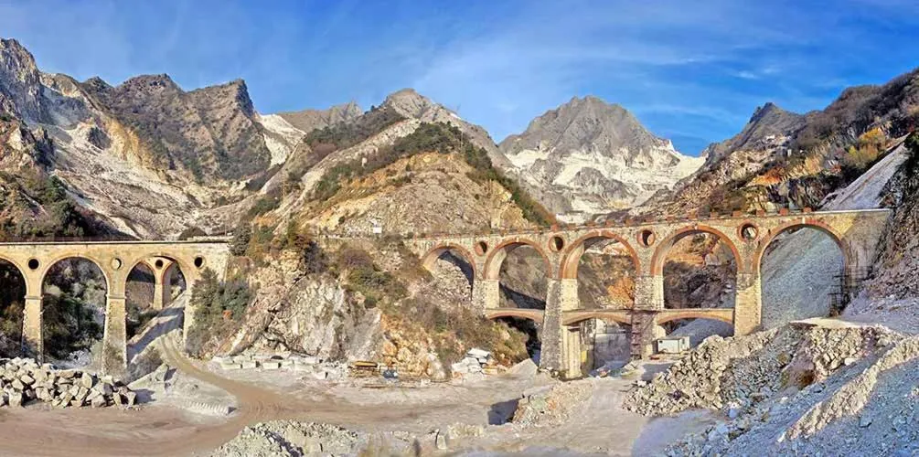 Hiking in River Park Hotel