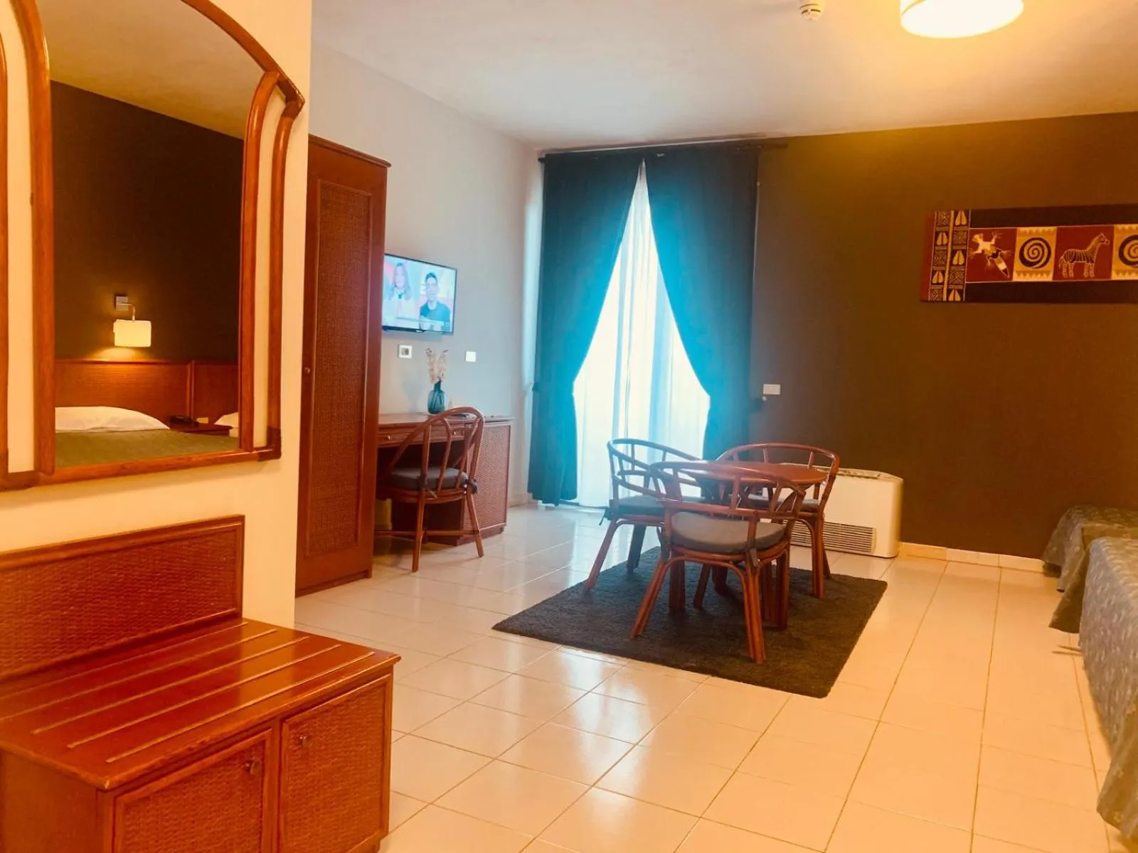 Bedroom in River Park Hotel