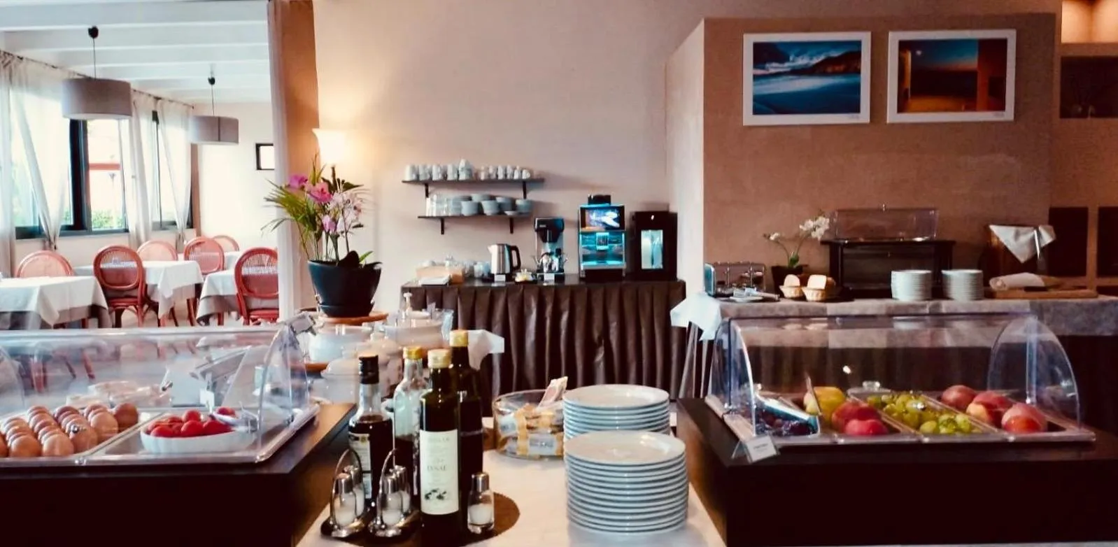 Breakfast in River Park Hotel