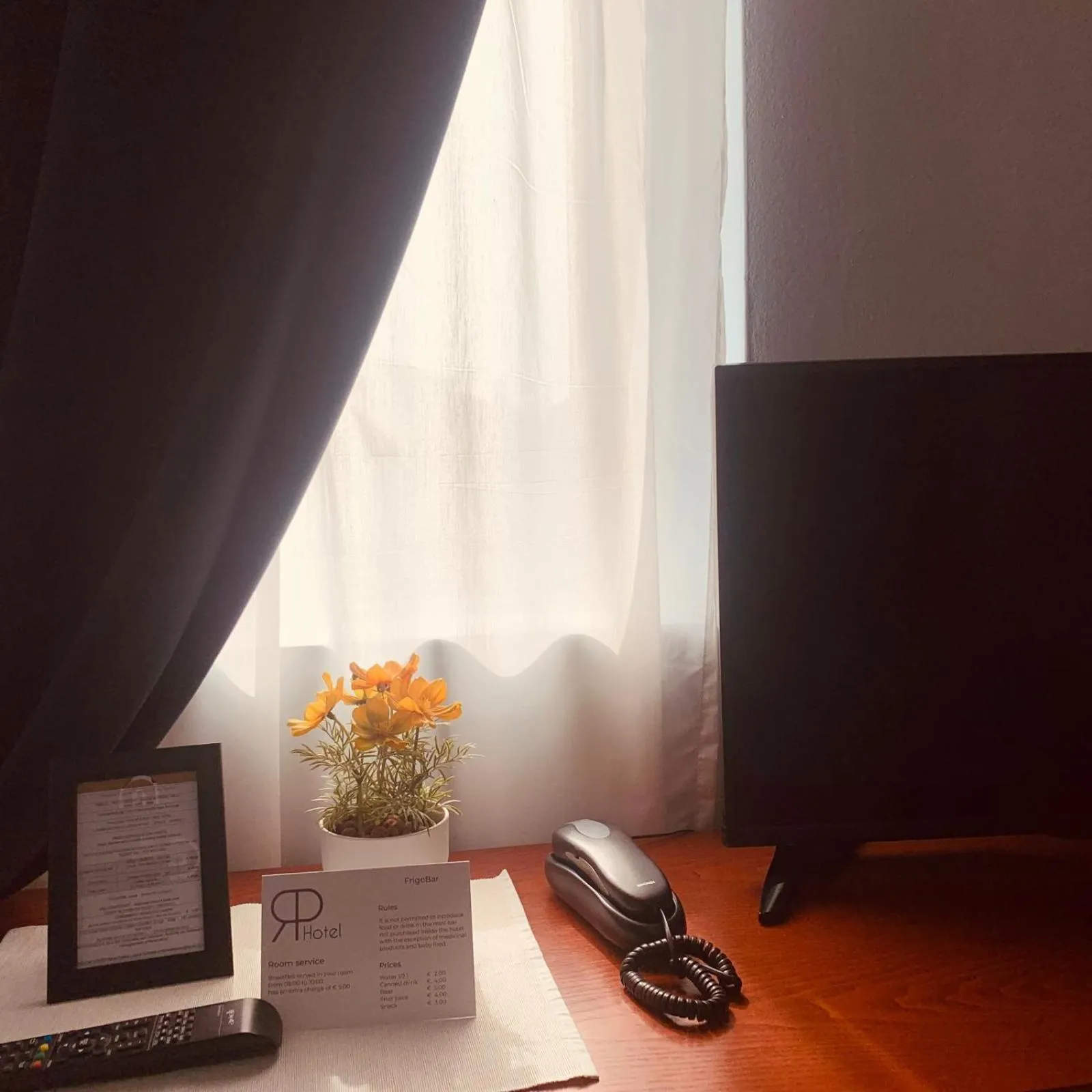 Bedroom in River Park Hotel