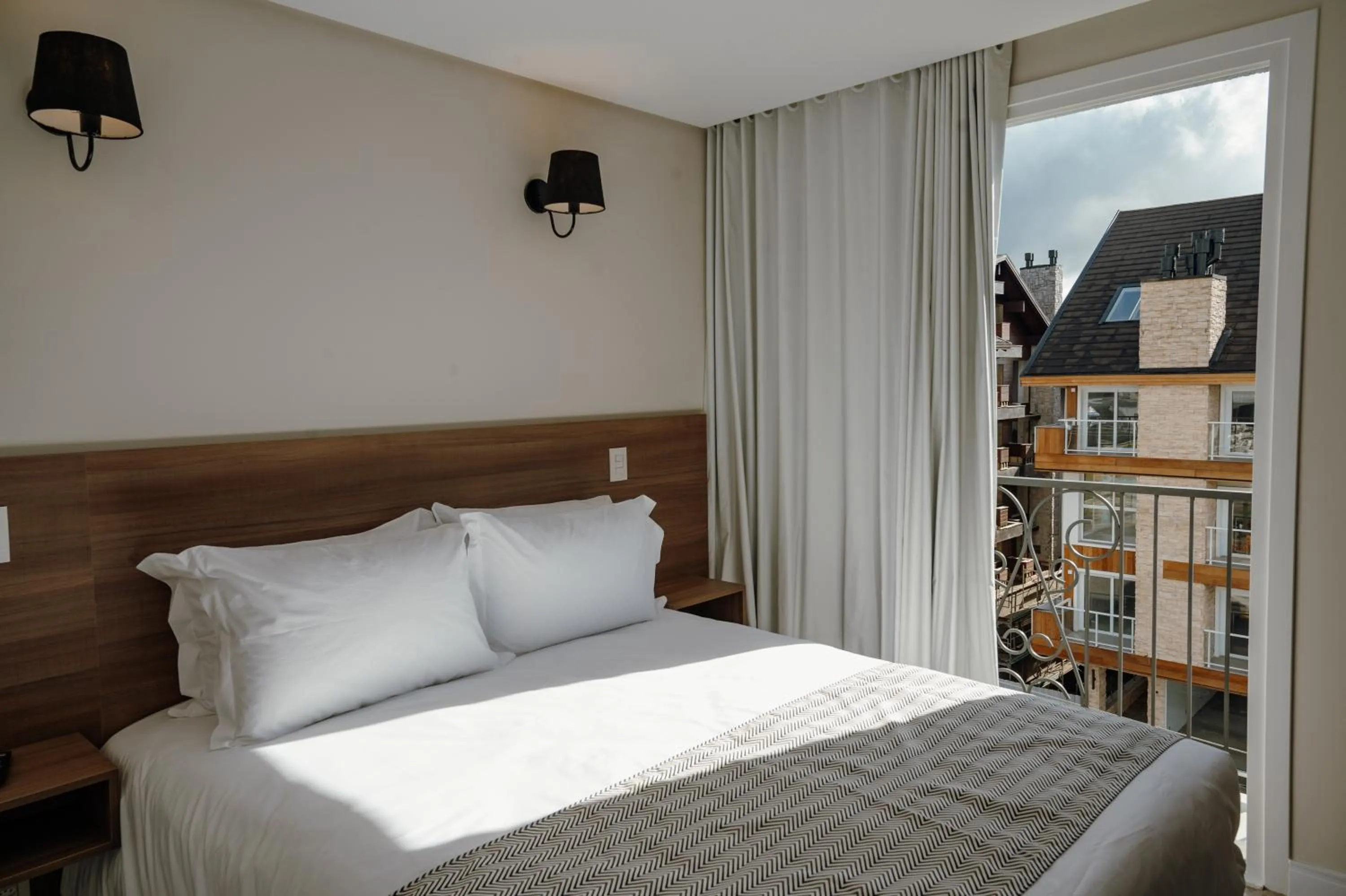 View (from property/room), Bed in Pousada Augusta Canela