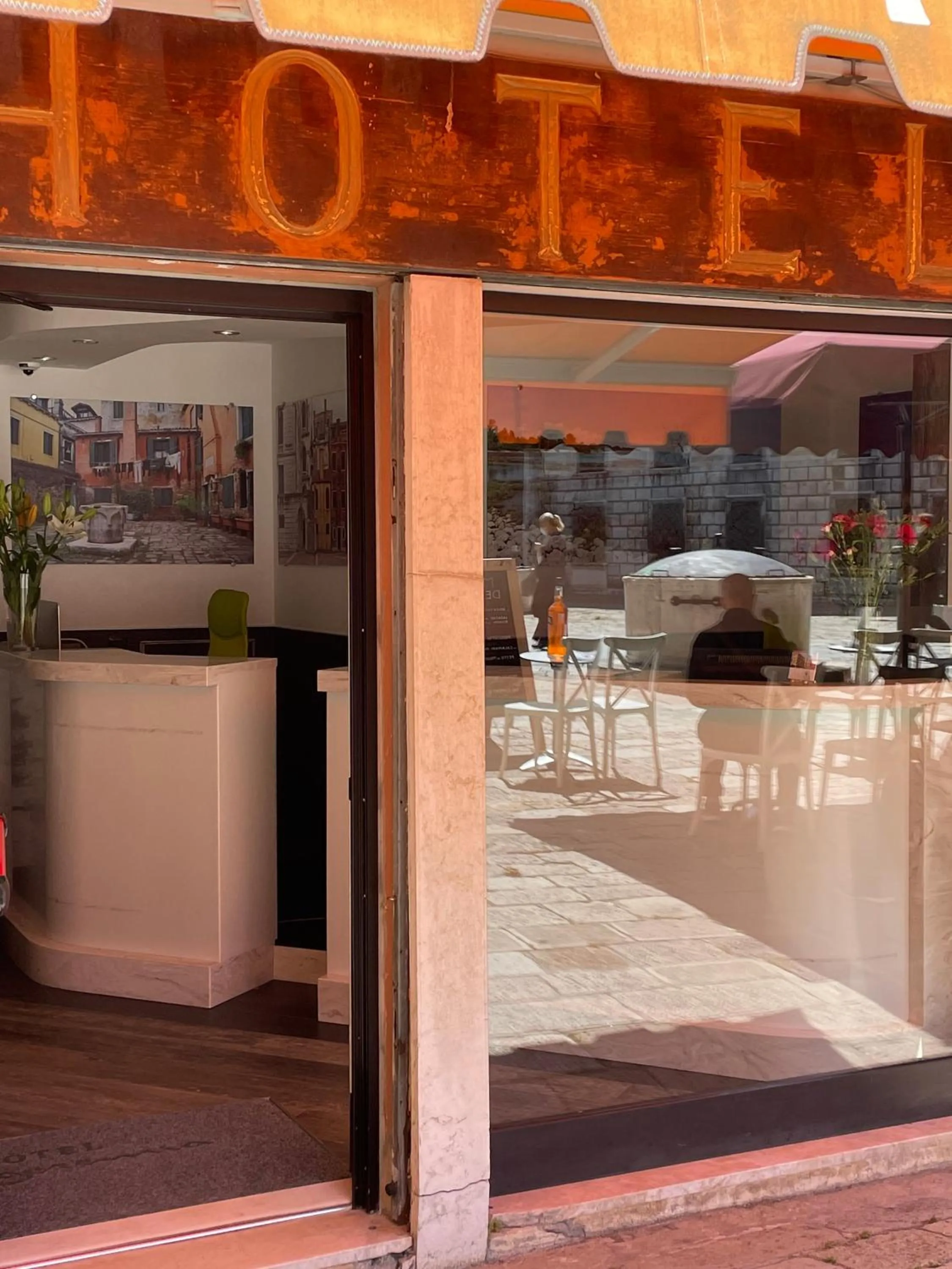 Facade/entrance in Hotel San Geremia