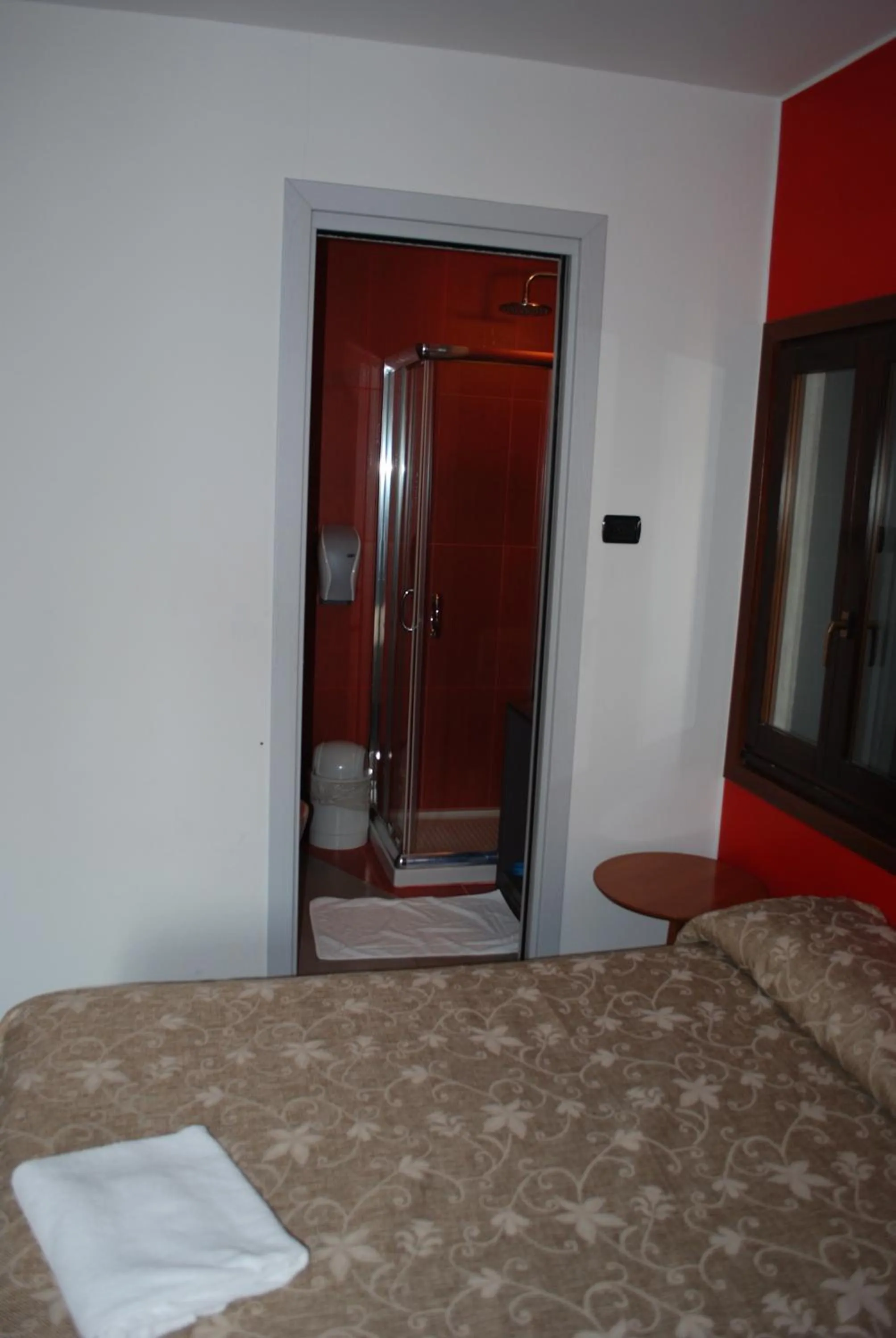 Bed in Hotel San Geremia
