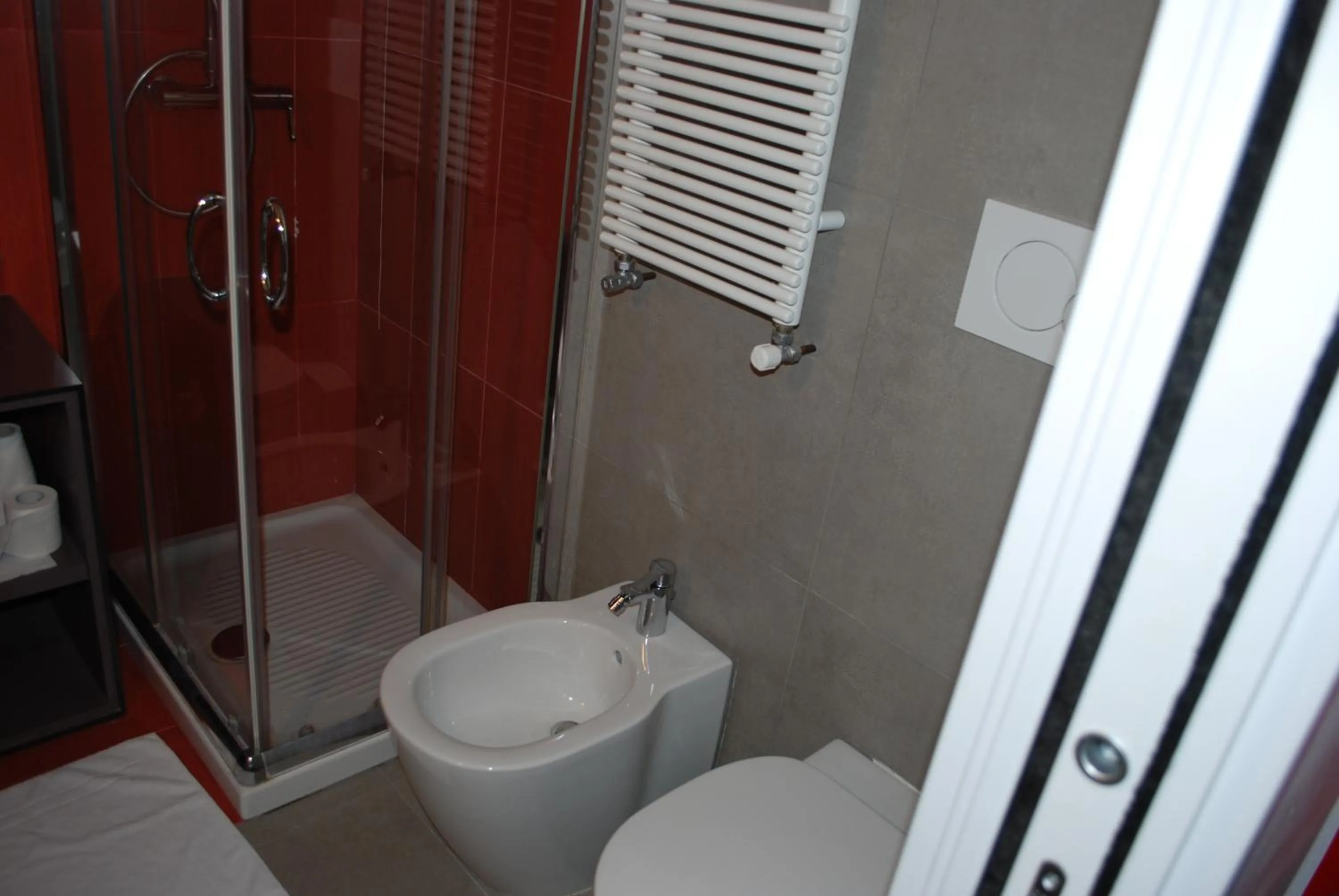 Shower in Hotel San Geremia