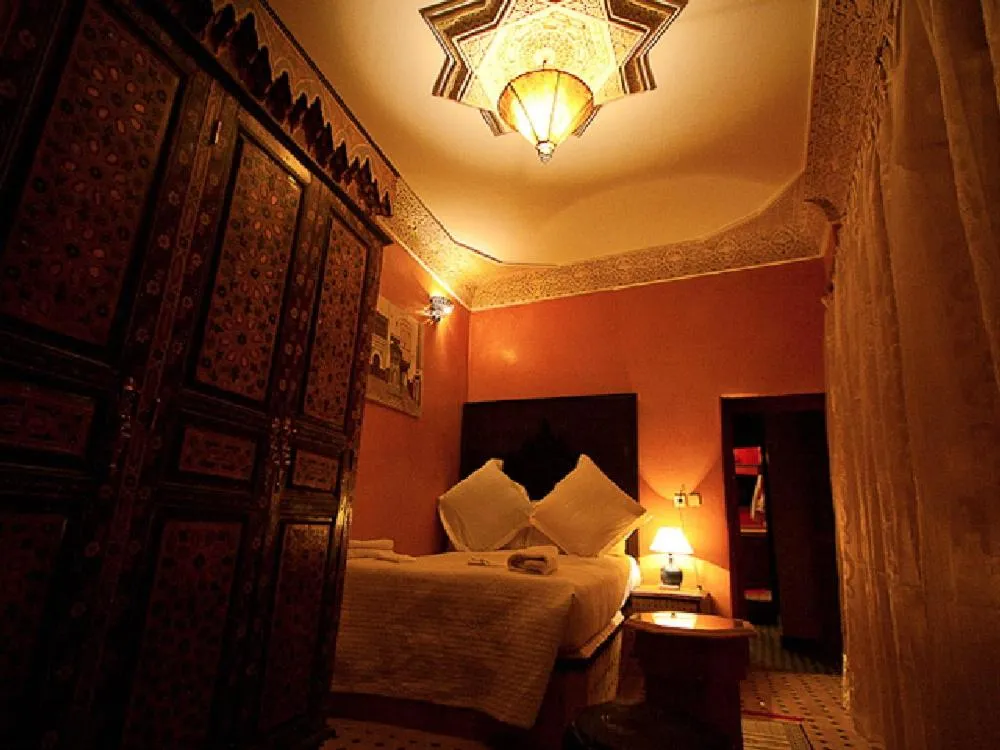 Bed in Riad Layalina Fes
