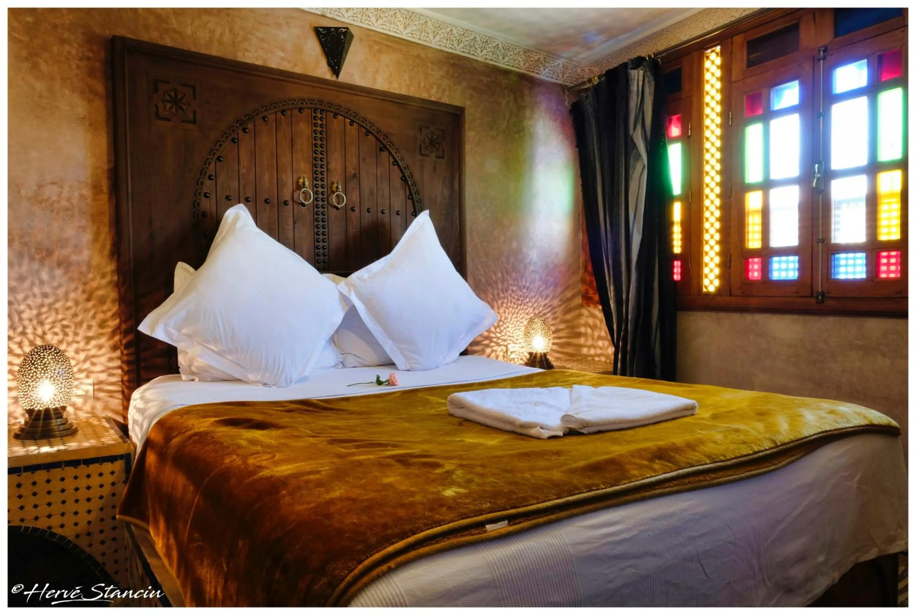 Bed in Riad Layalina Fes