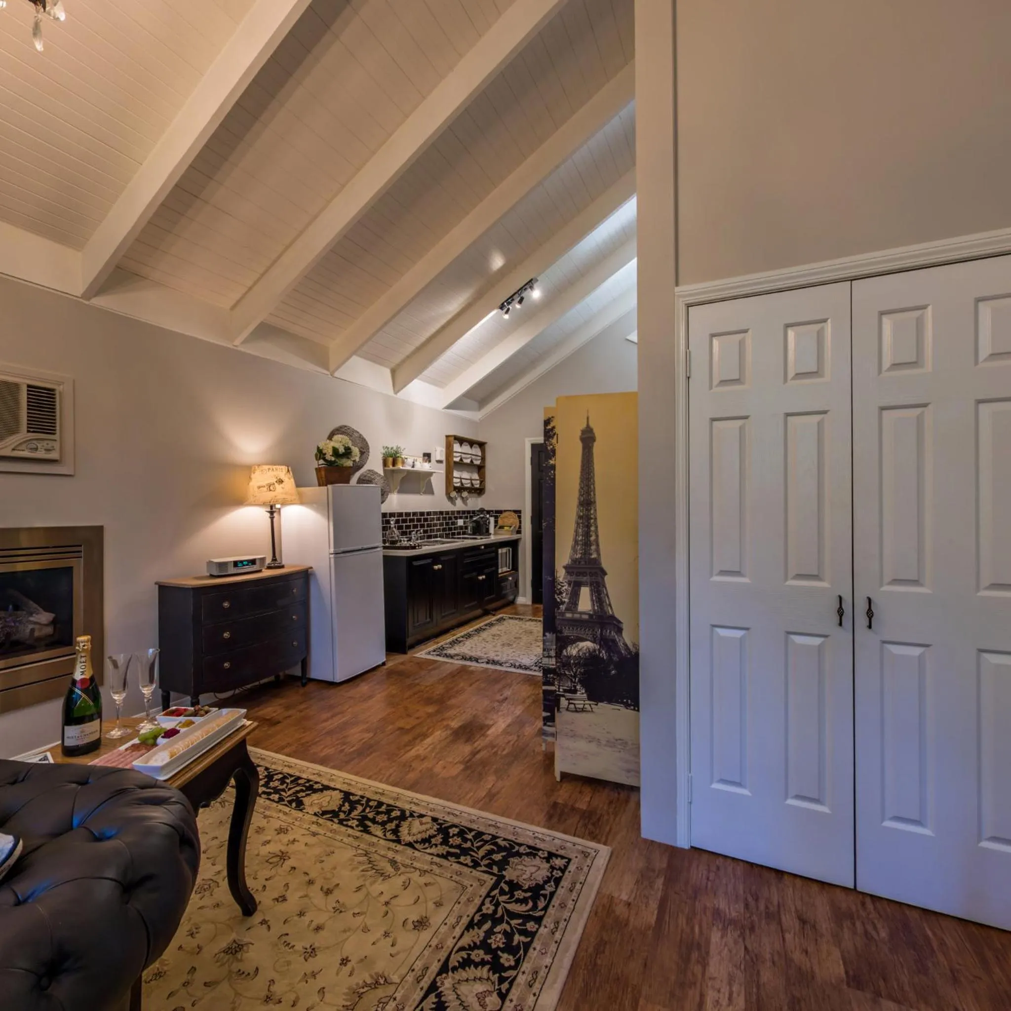 Kitchen or kitchenette in Belle Le Vie