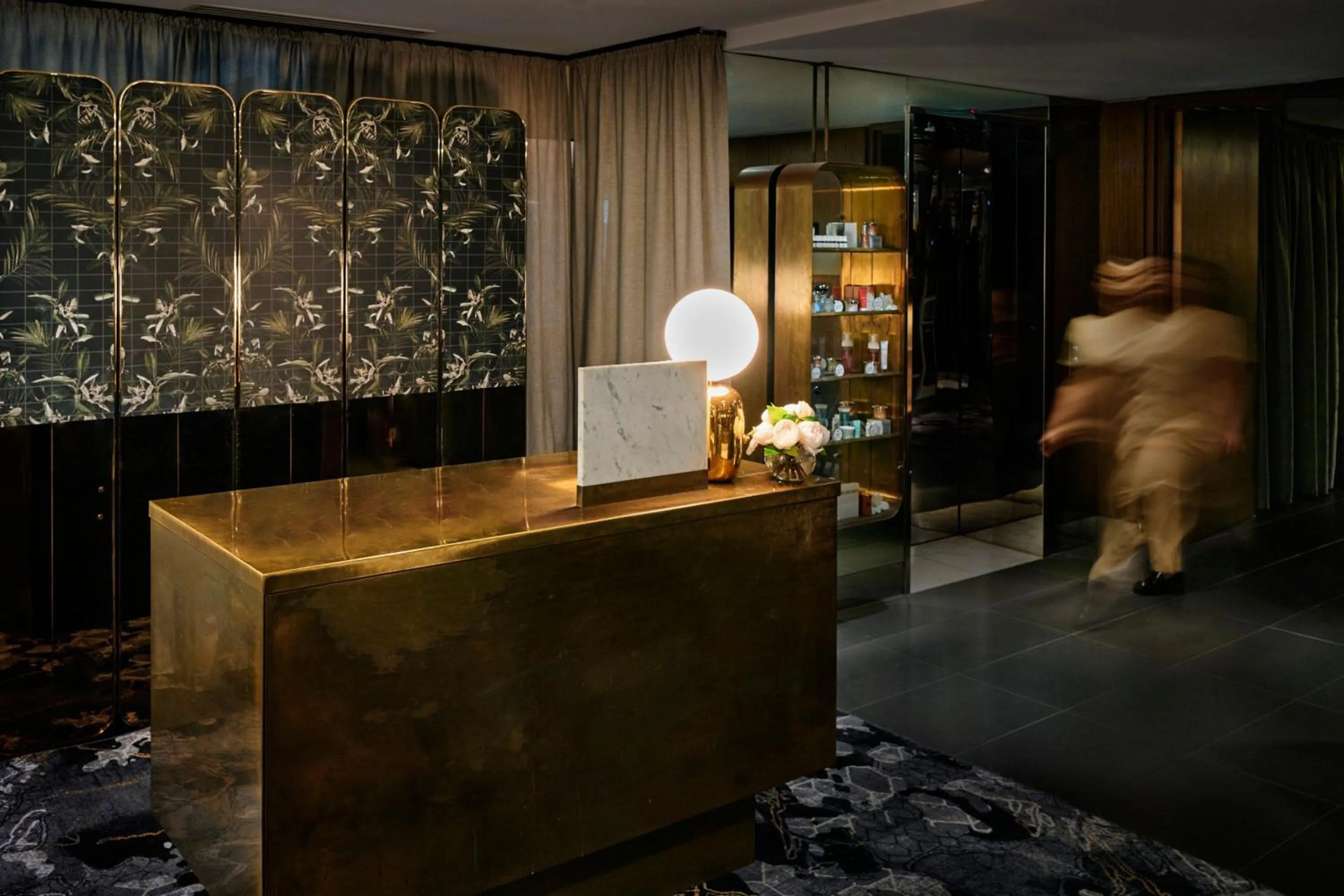 Lounge or bar in Sheraton Melbourne Hotel