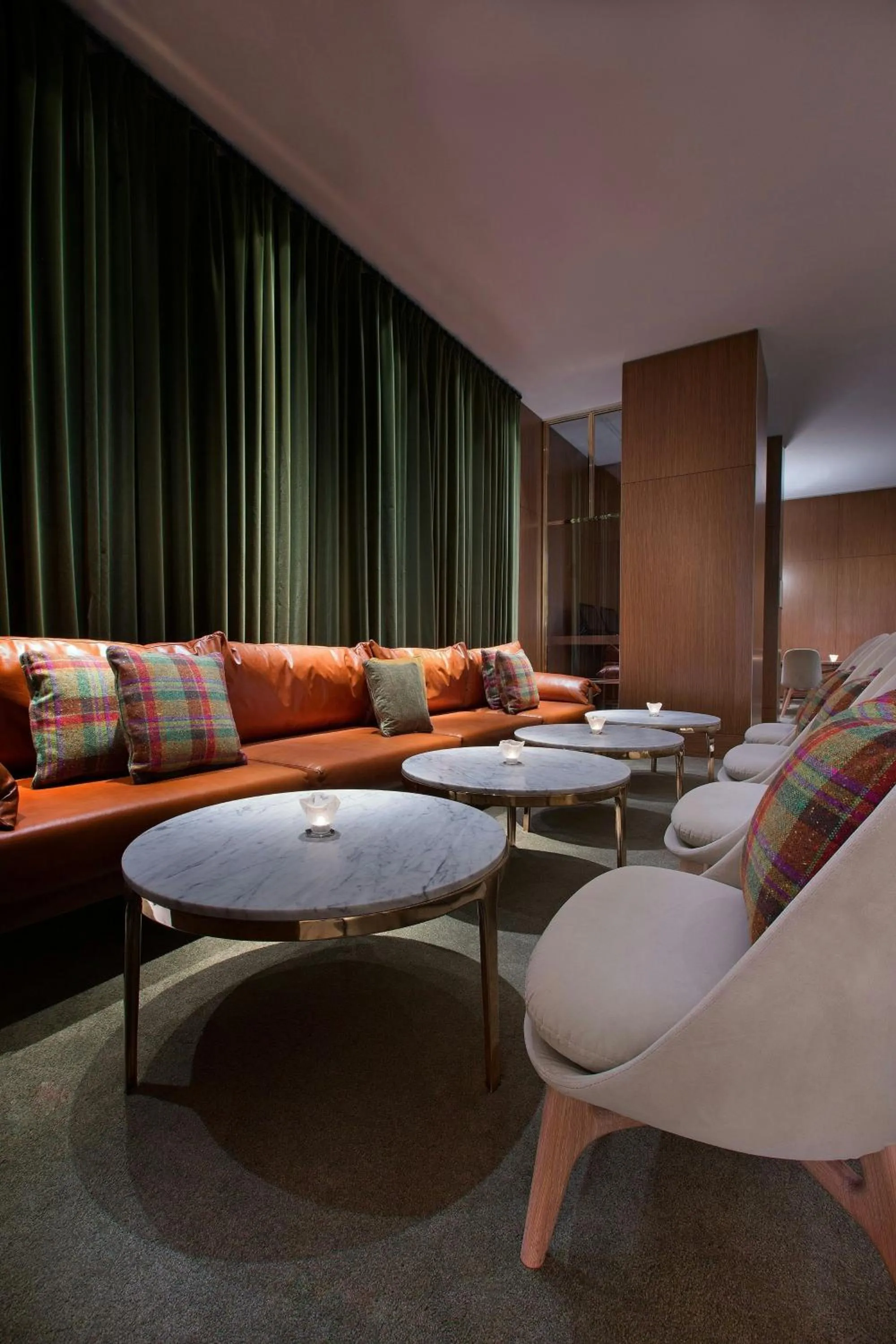 Lounge or bar in Sheraton Melbourne Hotel