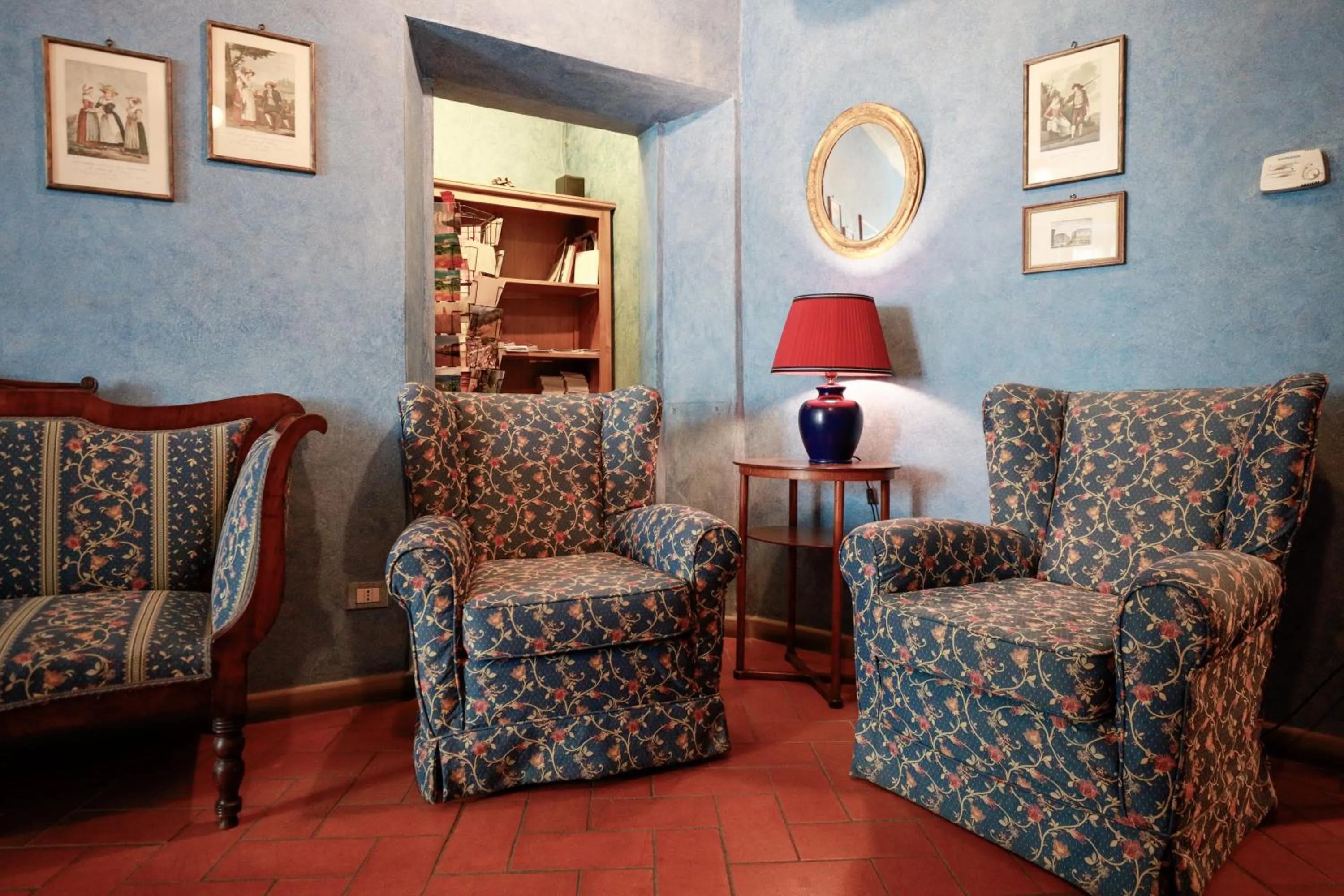 Communal lounge/ TV room in Hotel Bellavista Impruneta