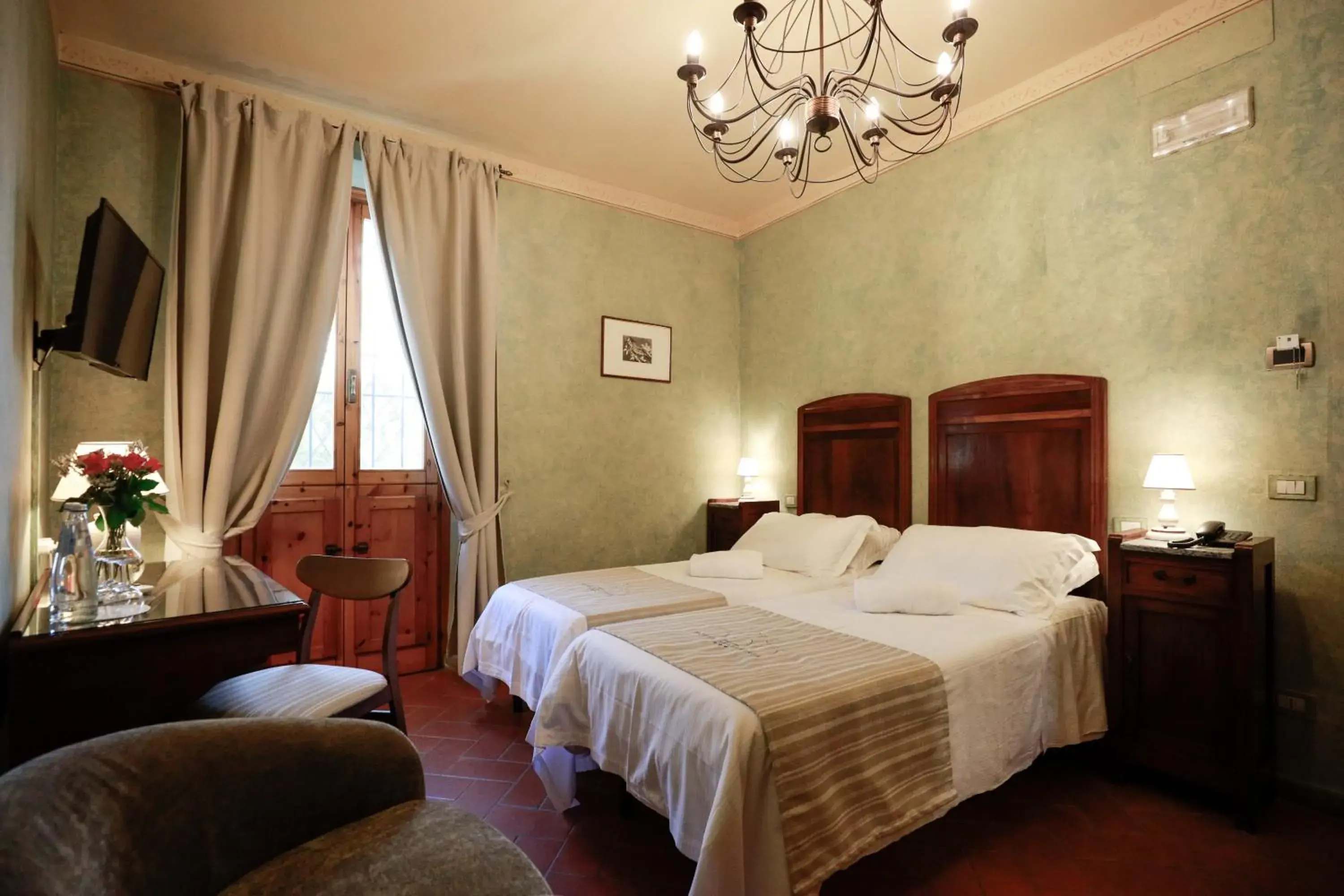 Comfort Double or Twin Room in Hotel Bellavista Impruneta Comfort Double or Twin Room in Hotel Bellavista Impruneta