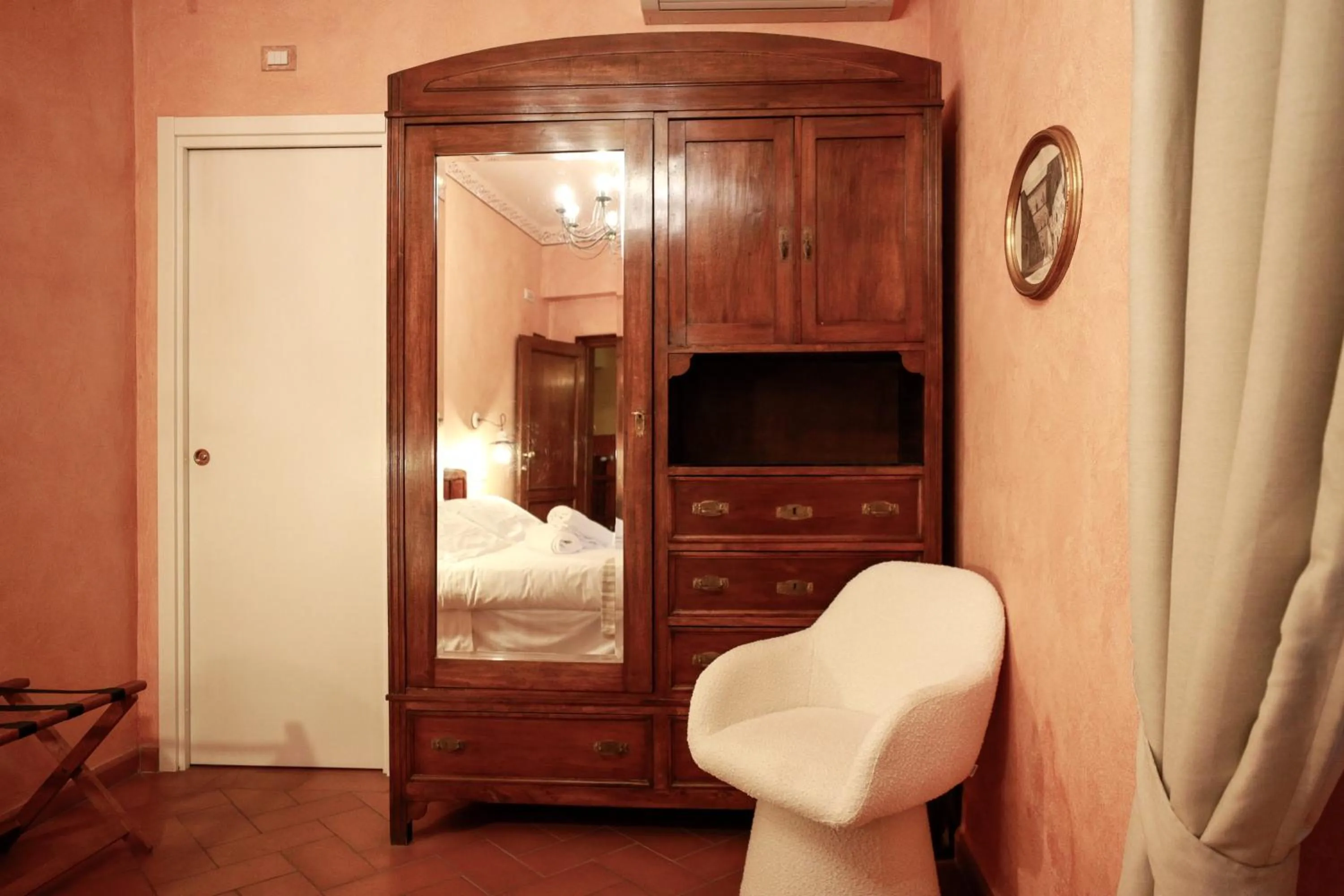 Photo of the whole room, Bed in Hotel Bellavista Impruneta