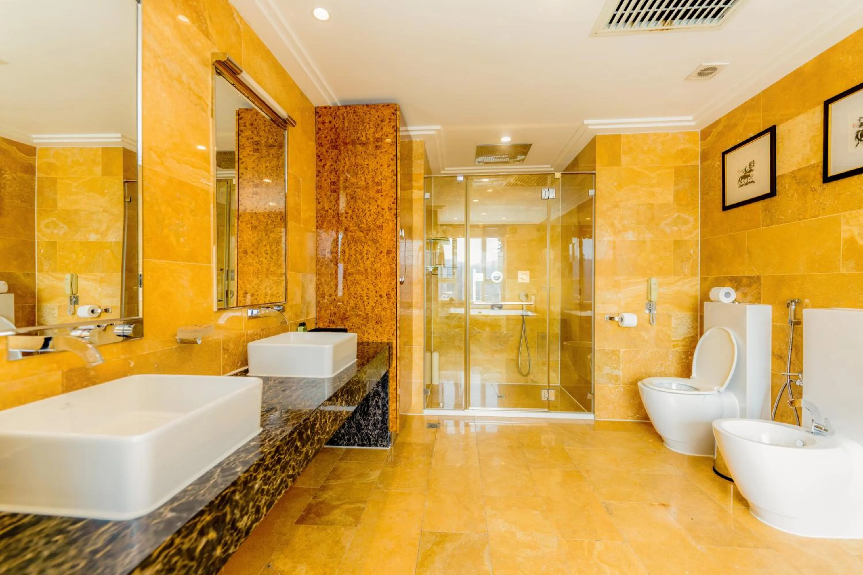 Bathroom in Best Western Premier Tuushin Hotel