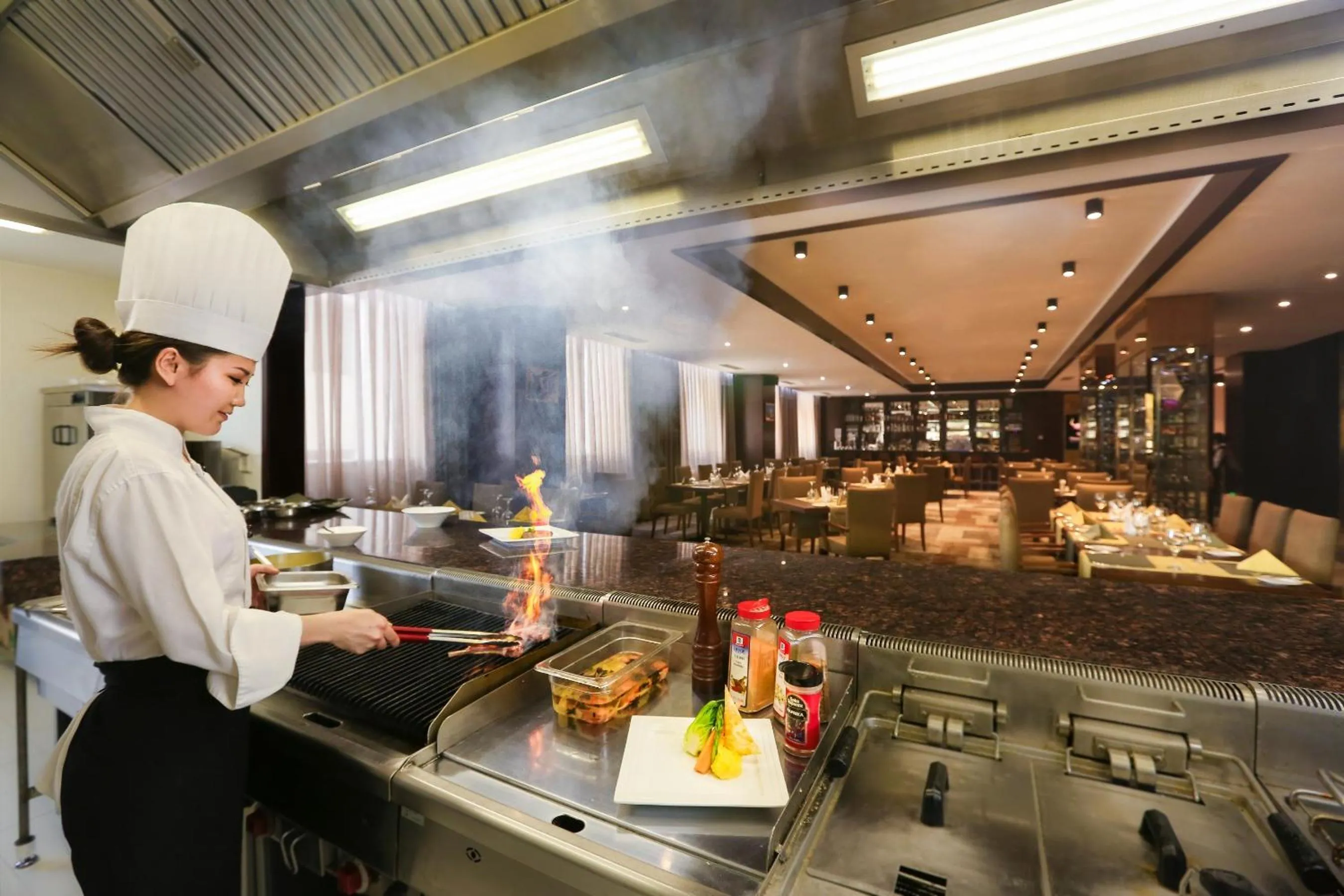 Restaurant/places to eat in Best Western Premier Tuushin Hotel