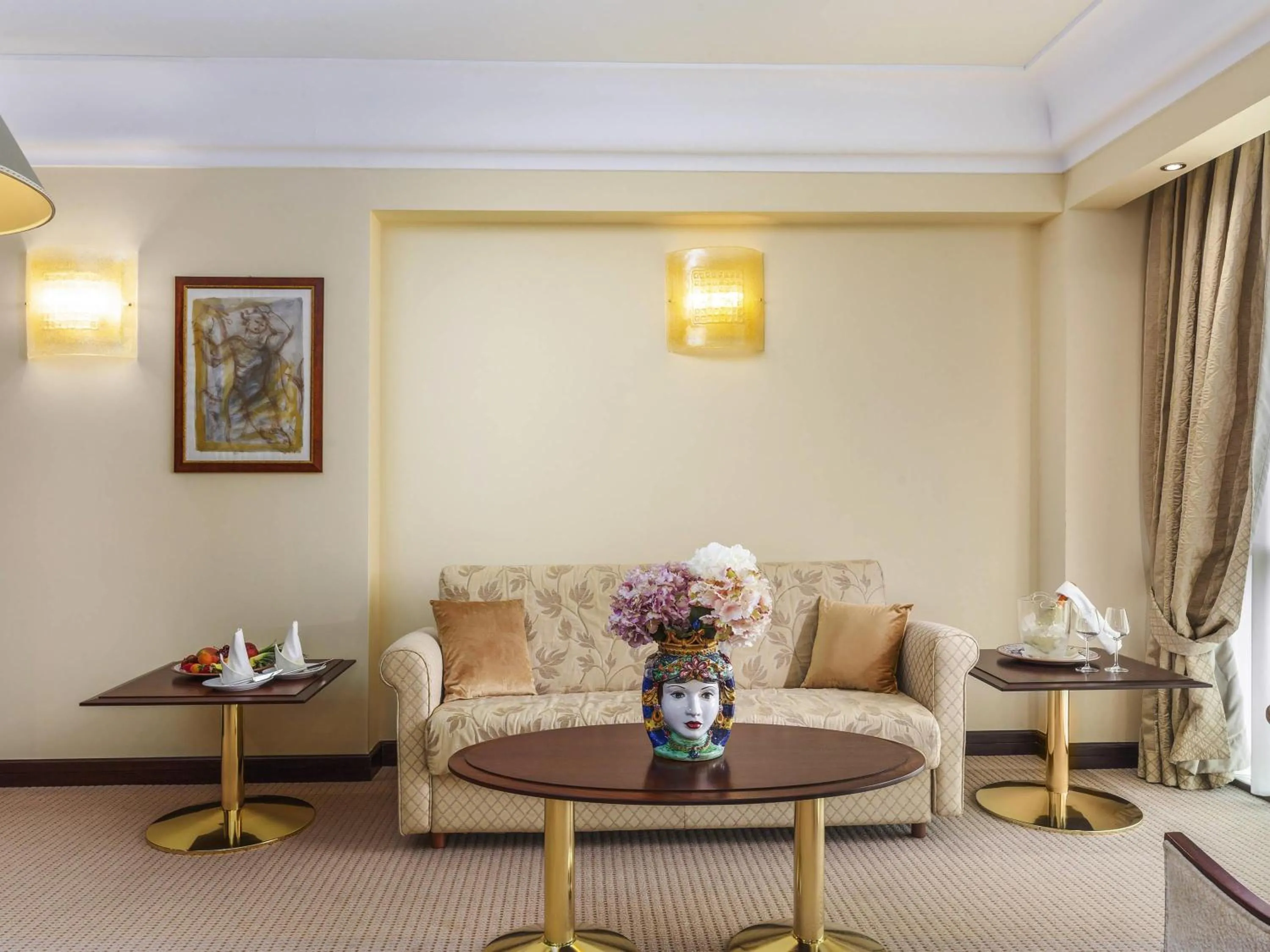 Bedroom in Hotel Mercure Siracusa