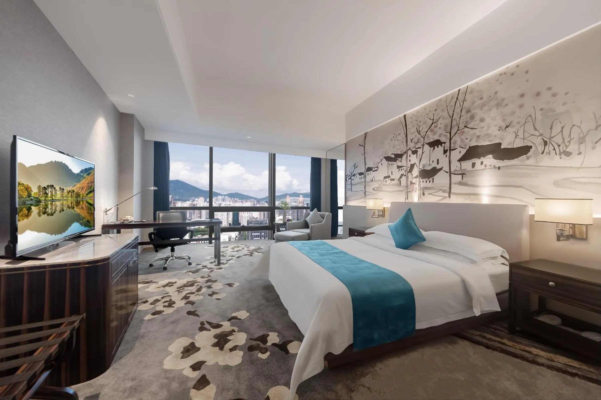 Bed in Huaqiang Plaza Hotel Shenzhen, Enjoy Complimentary Mini Bar & Night Snack, Add breakfast - enjoy complimentary afternoon tea