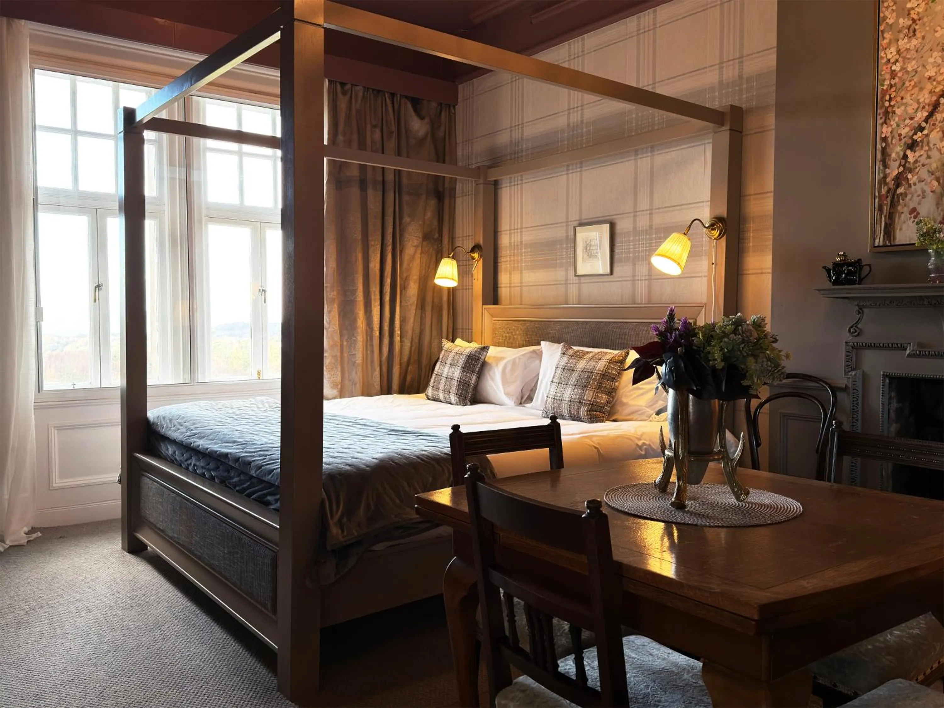 Bed in Glencruitten House