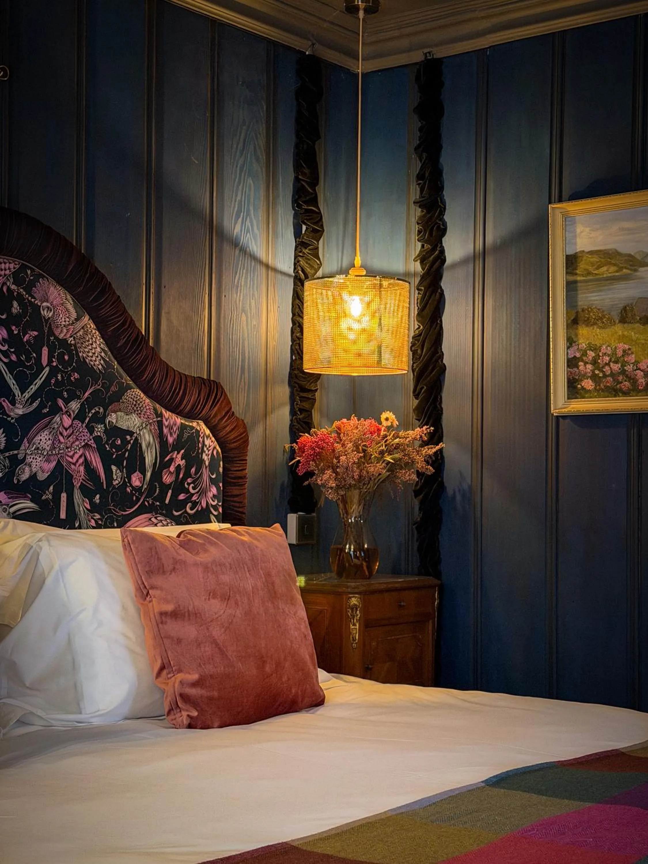 Bed in Glencruitten House