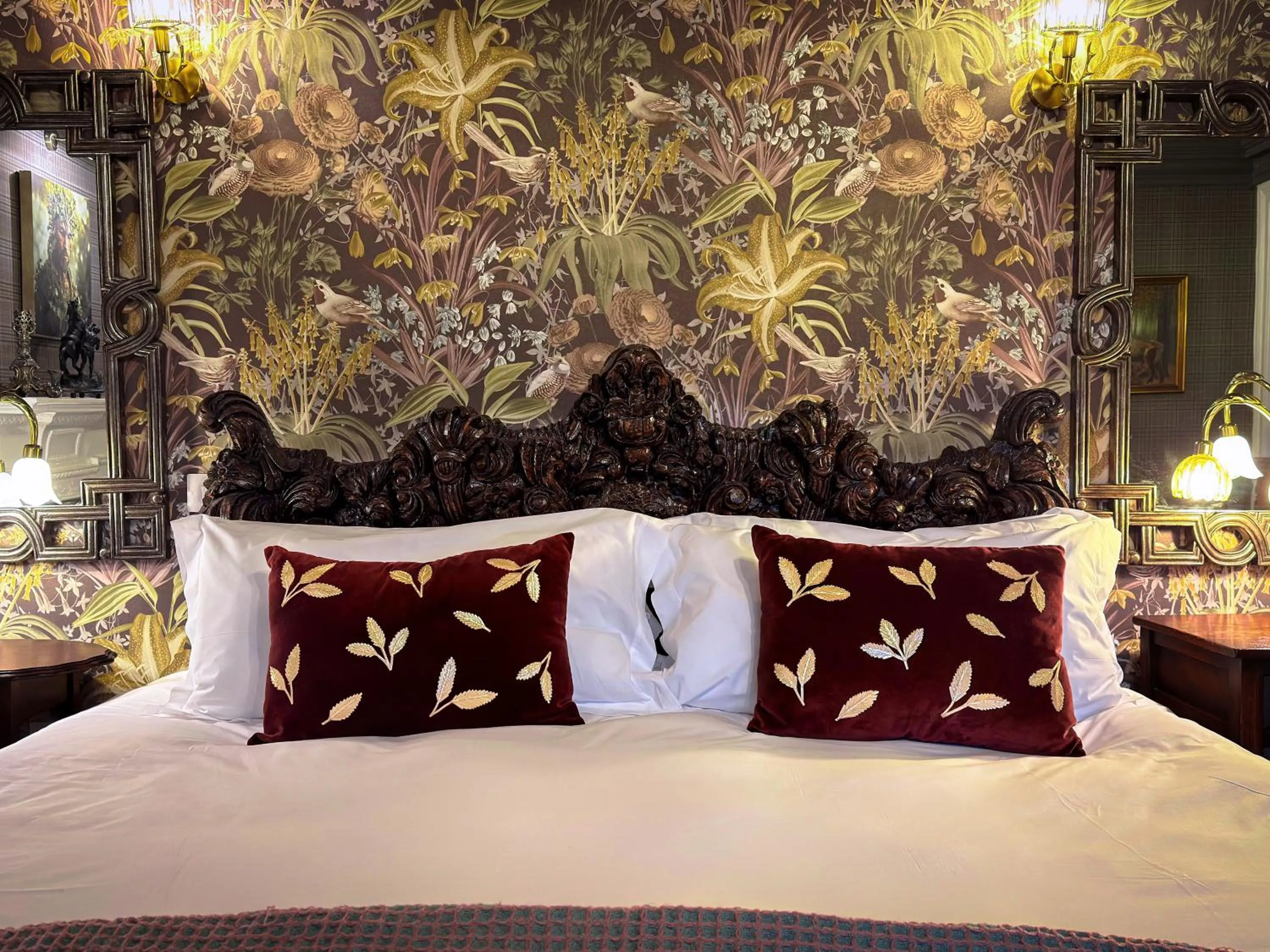 Bed in Glencruitten House