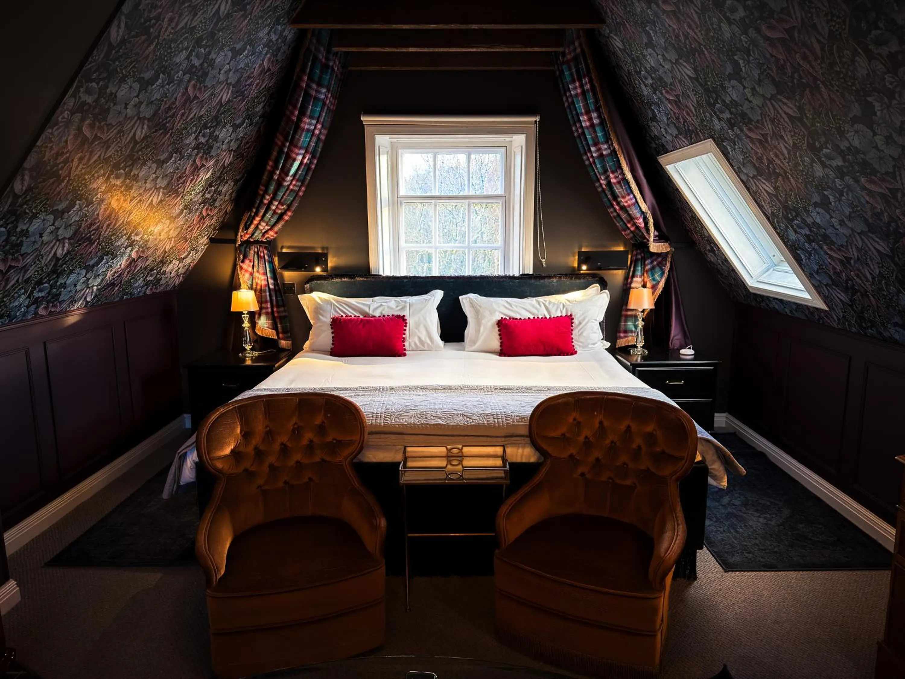 Bed in Glencruitten House