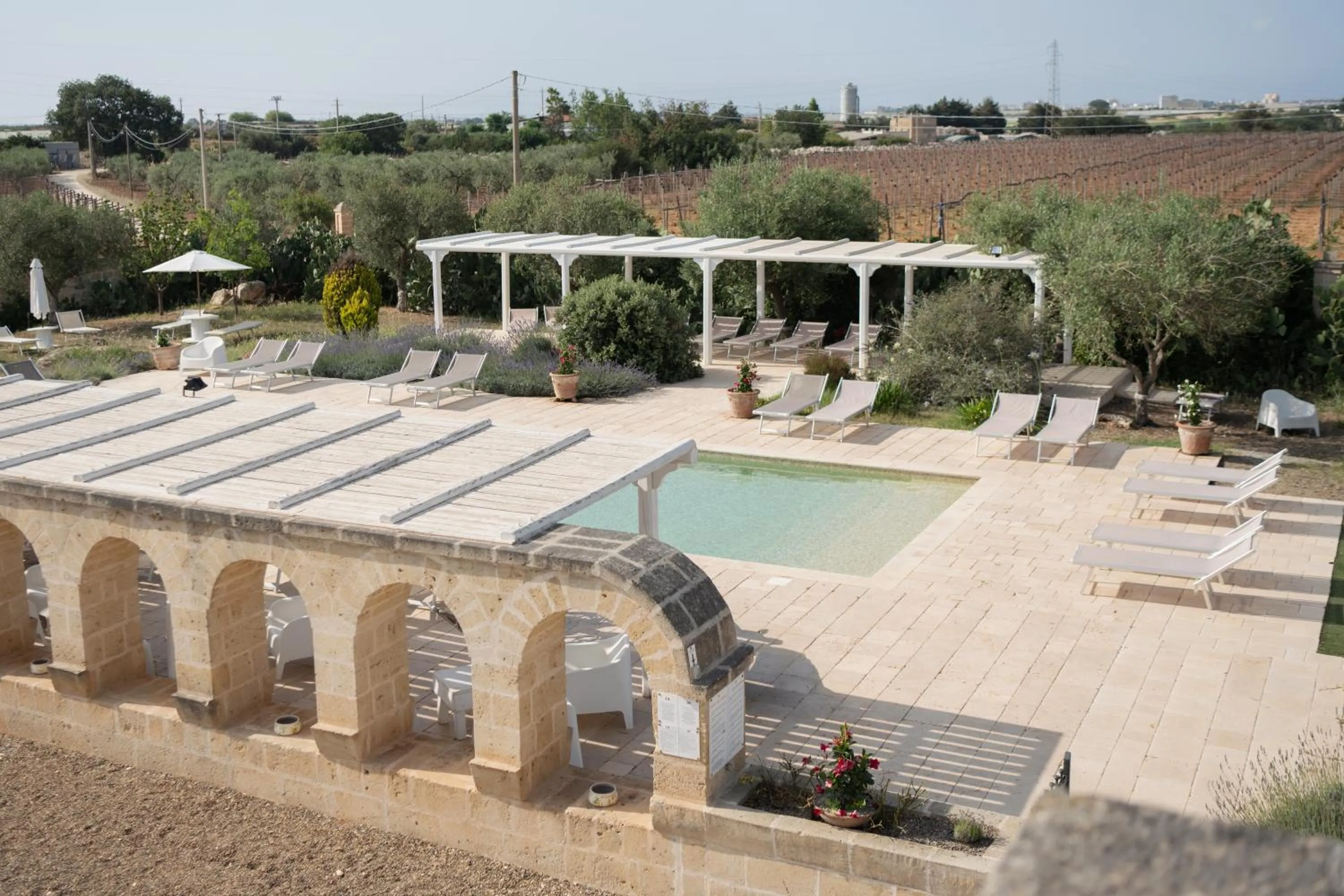 Swimming pool in Masseria Agrituristica Lama San Giorgio