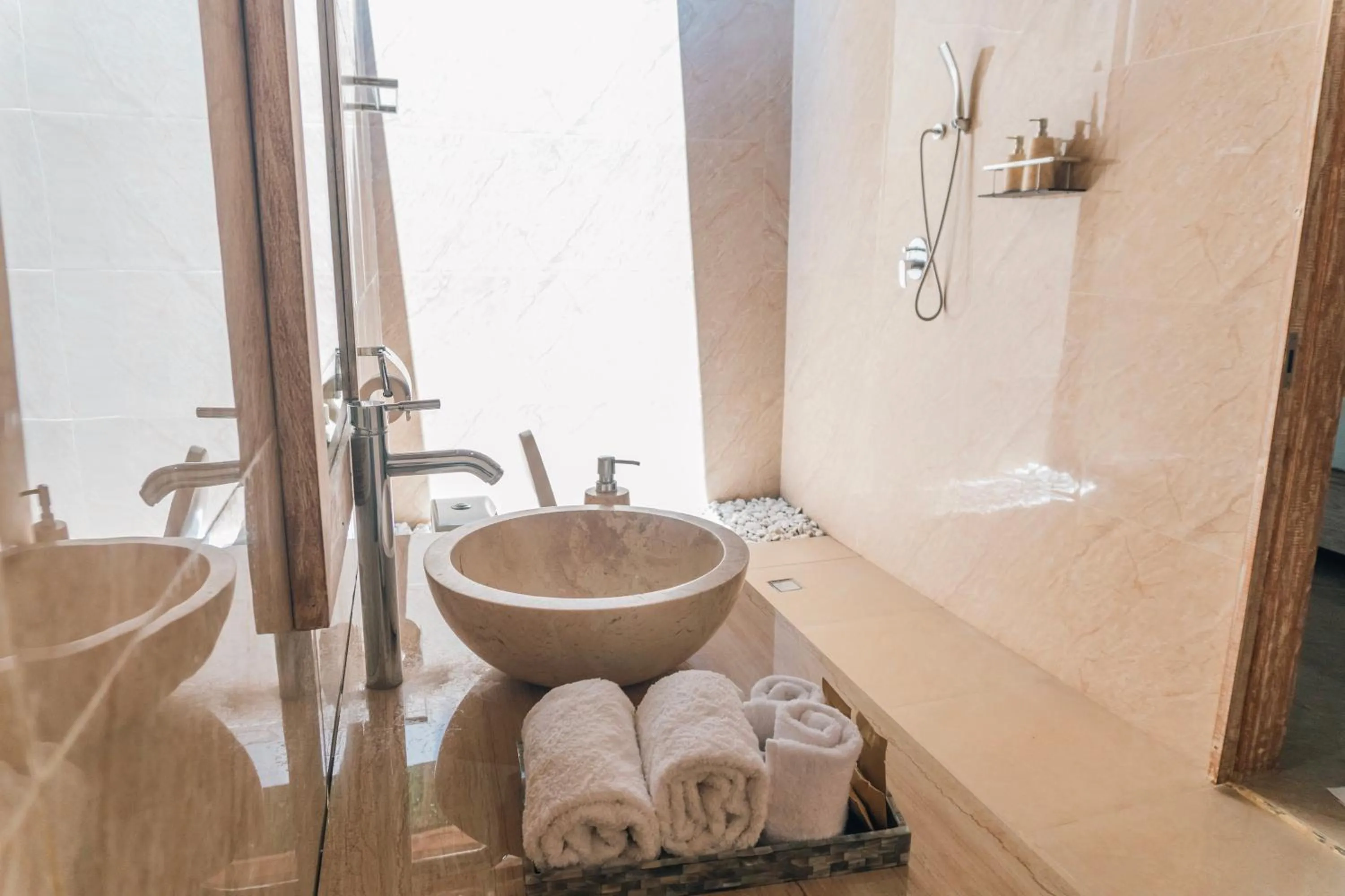 Shower in Caspla Resort by Loccal Collection