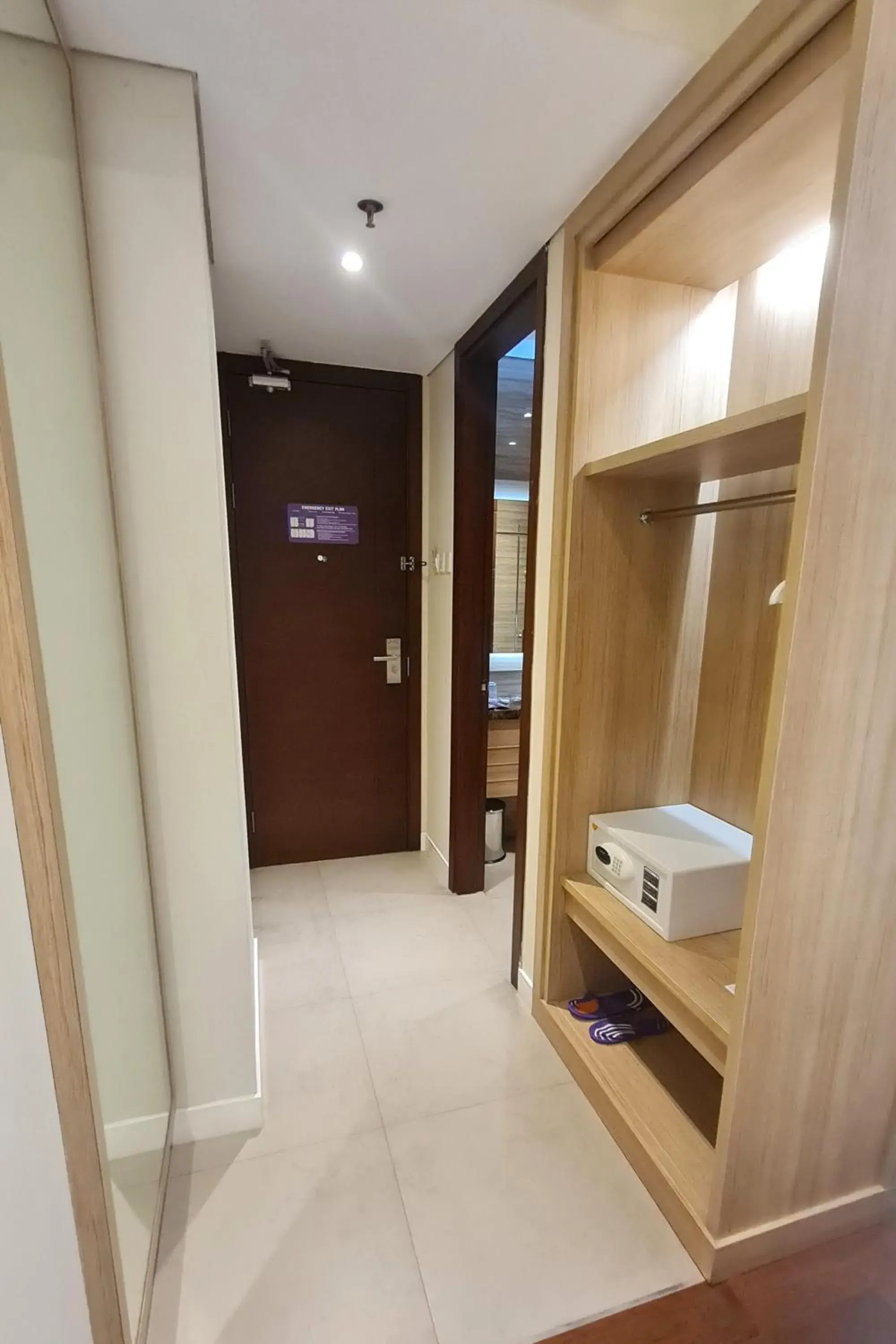 Standard Double Room in FOX Lite Grogol Jakarta Standard Double Room in FOX Lite Grogol Jakarta