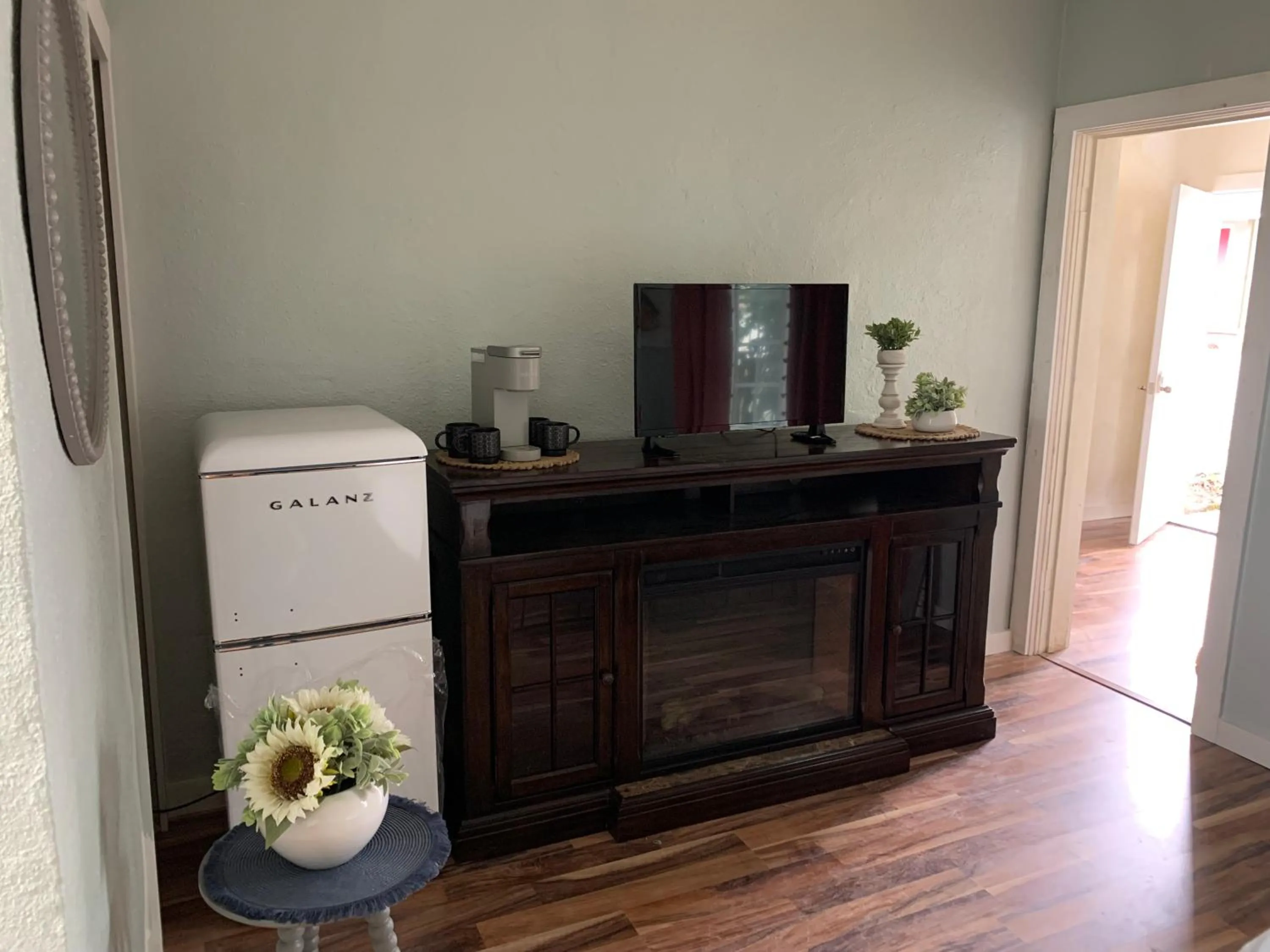 flat iron in Millz Manor