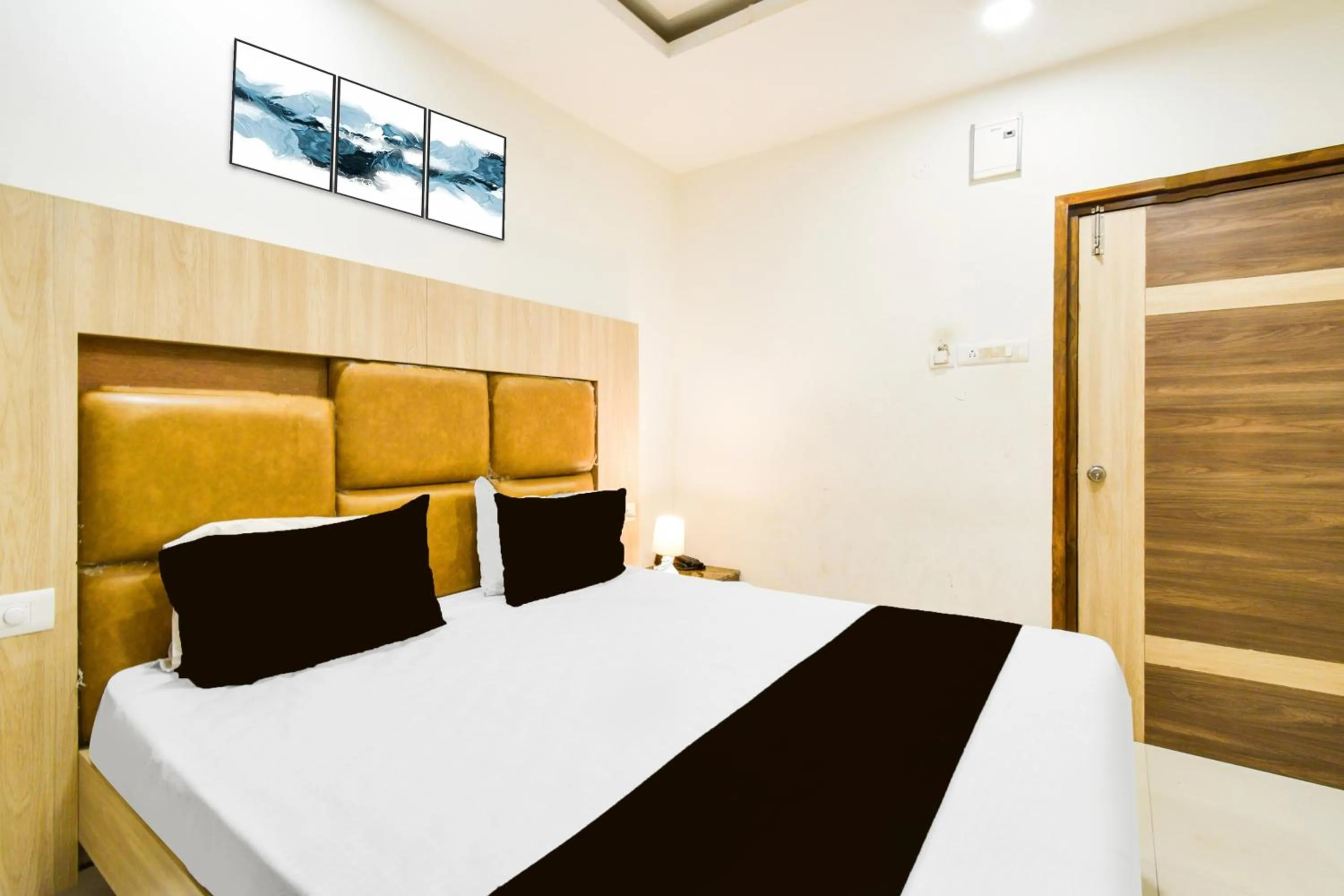 Bedroom, Bed in Super Townhouse Raniganj formerly Devi Residency