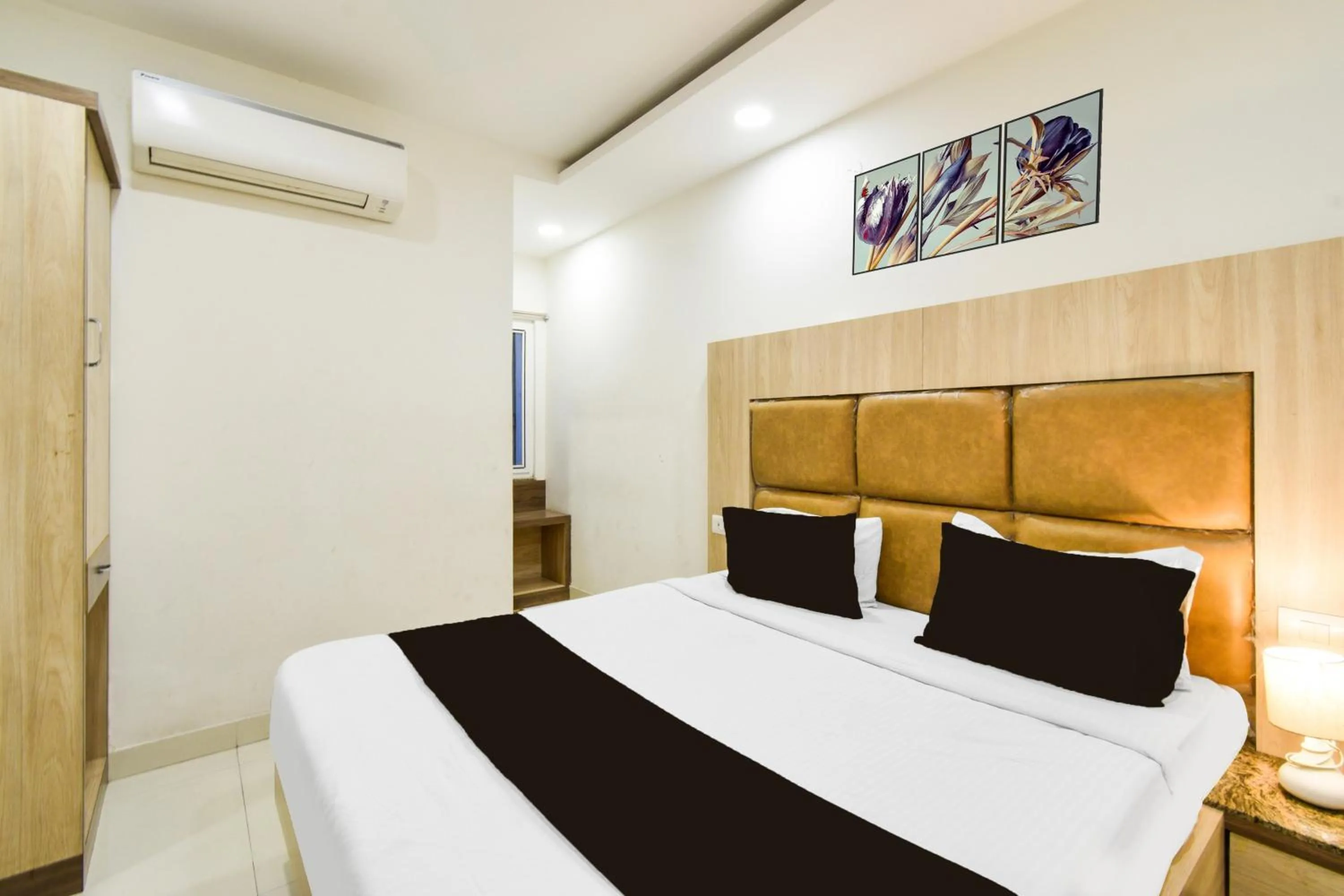 Bedroom, Bed in Super Townhouse Raniganj formerly Devi Residency