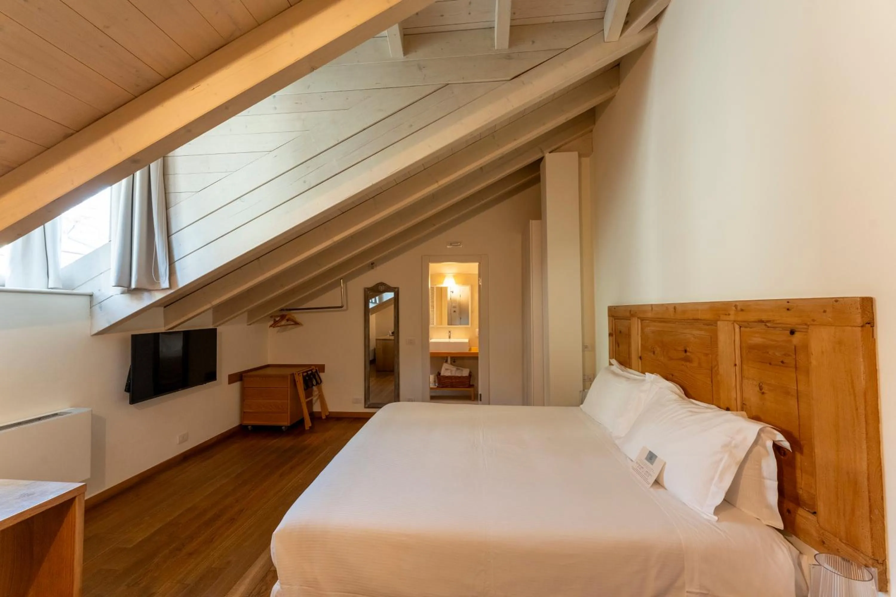 Bed in Art Hotel Varese