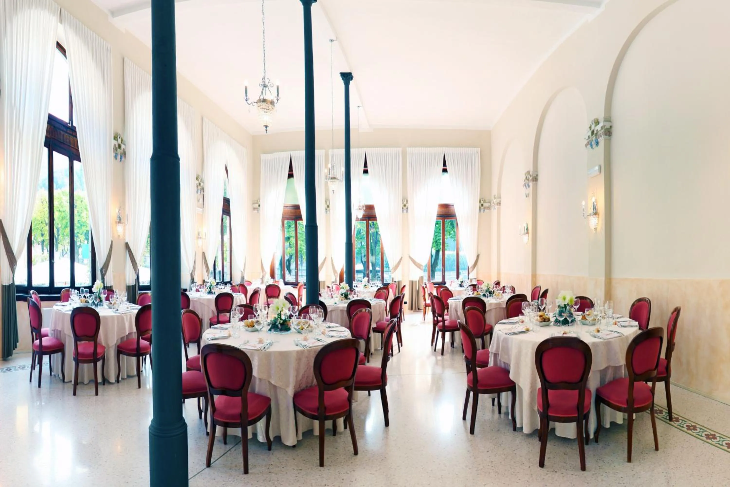 Restaurant/places to eat in Hotel Bigio