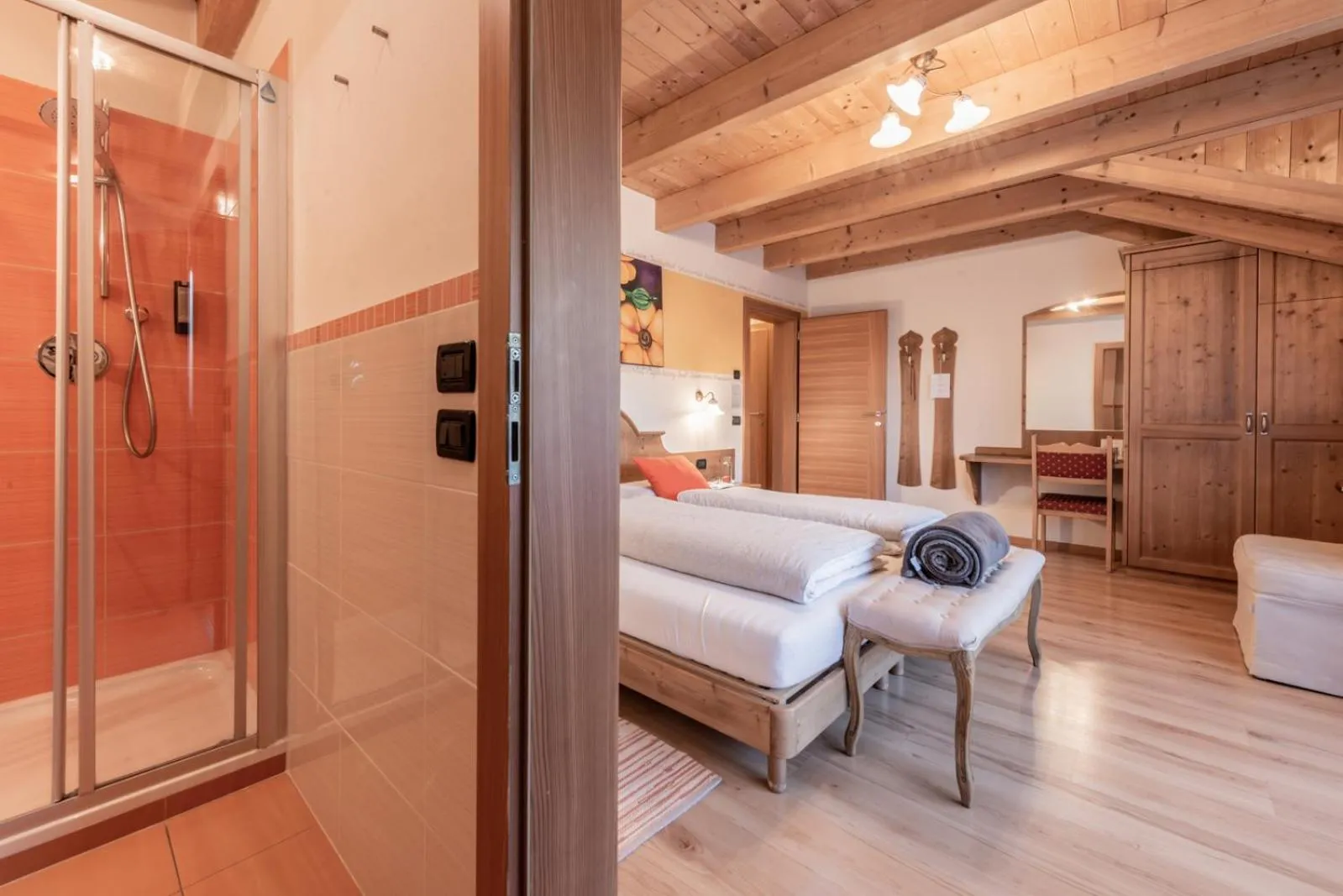 Photo of the whole room, Bed in Les Gomines BB*****