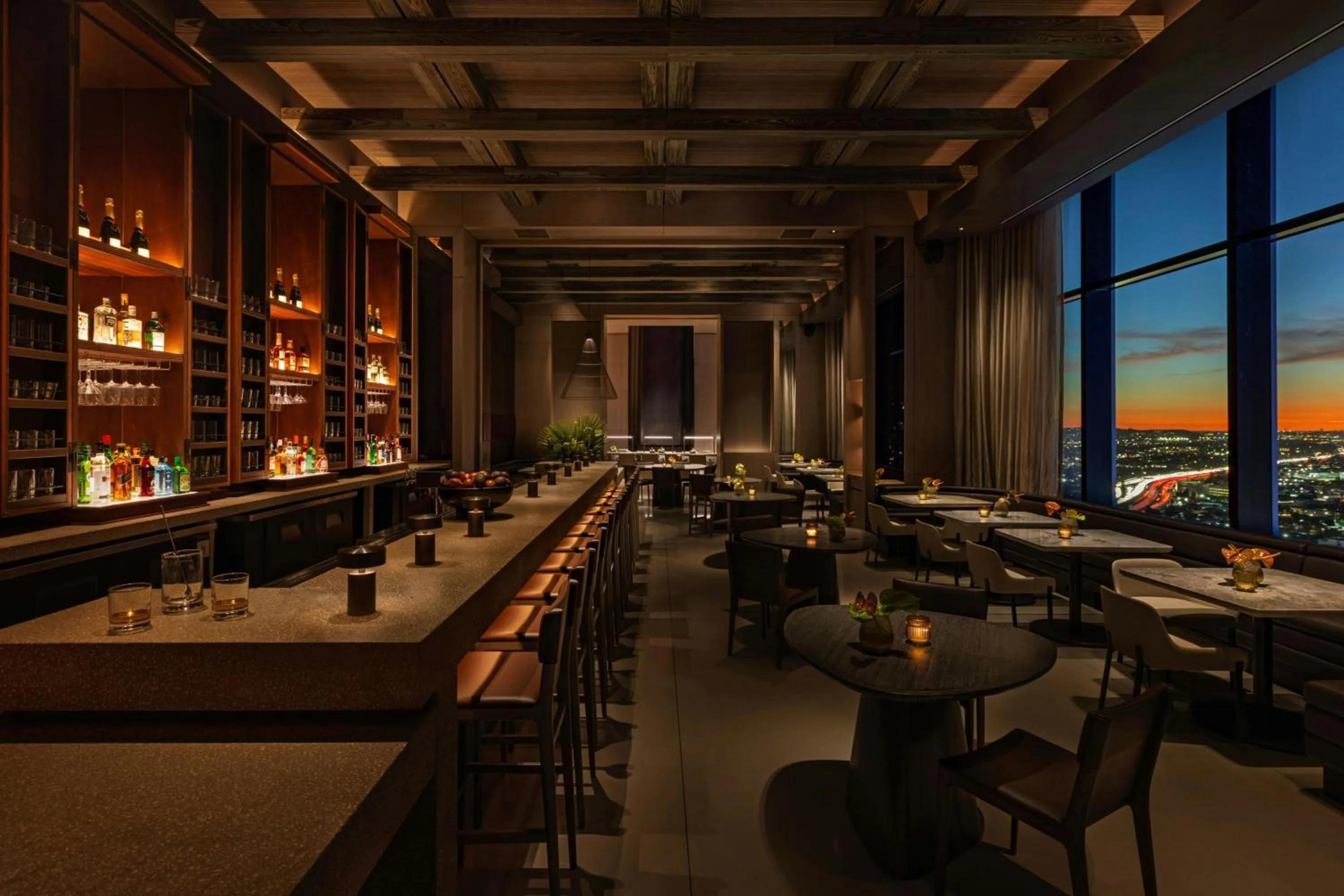 Lounge or bar in AC Hotel by Marriott Downtown Los Angeles