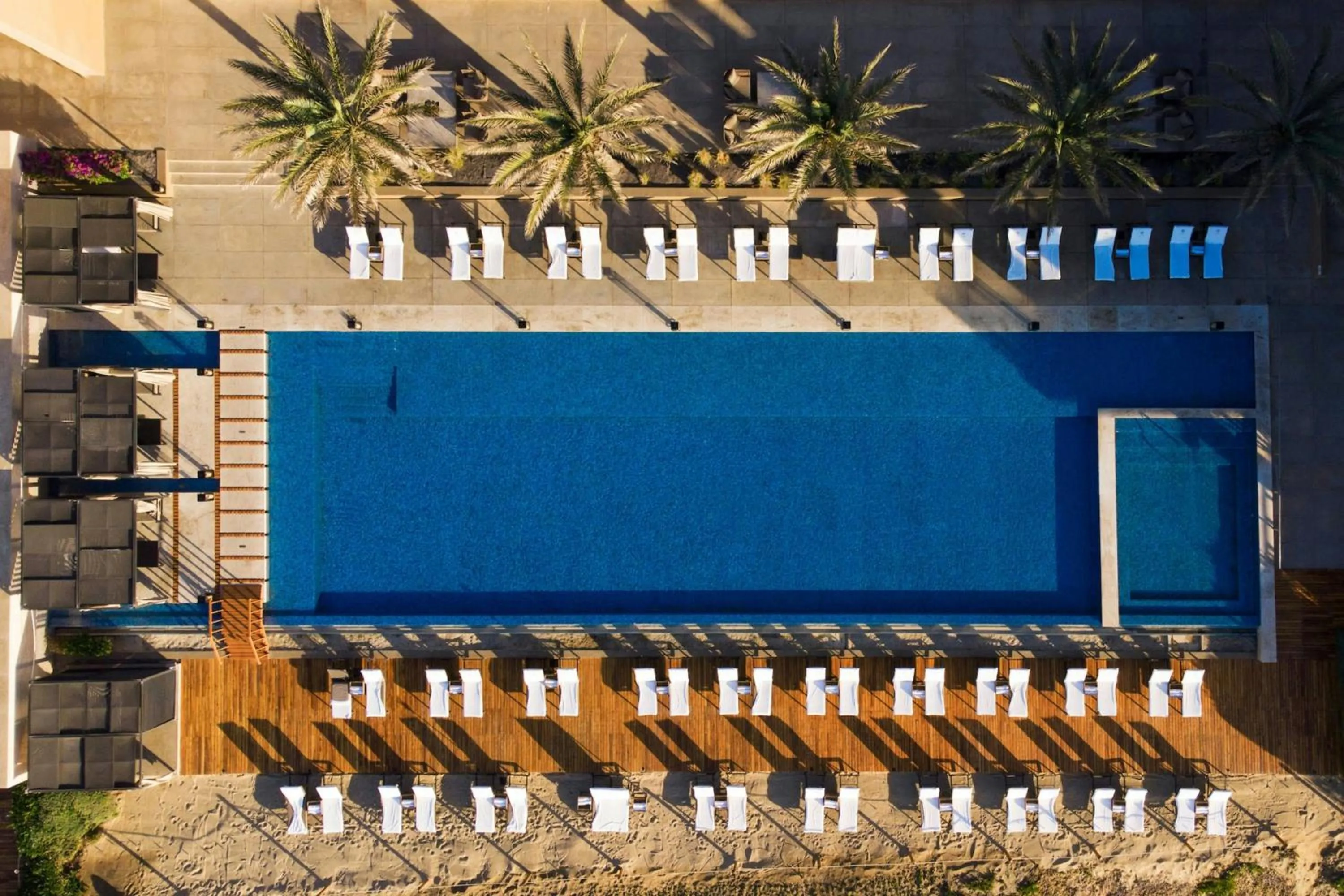 Swimming pool in Casa Maat at JW Marriott Los Cabos Beach Resort & Spa