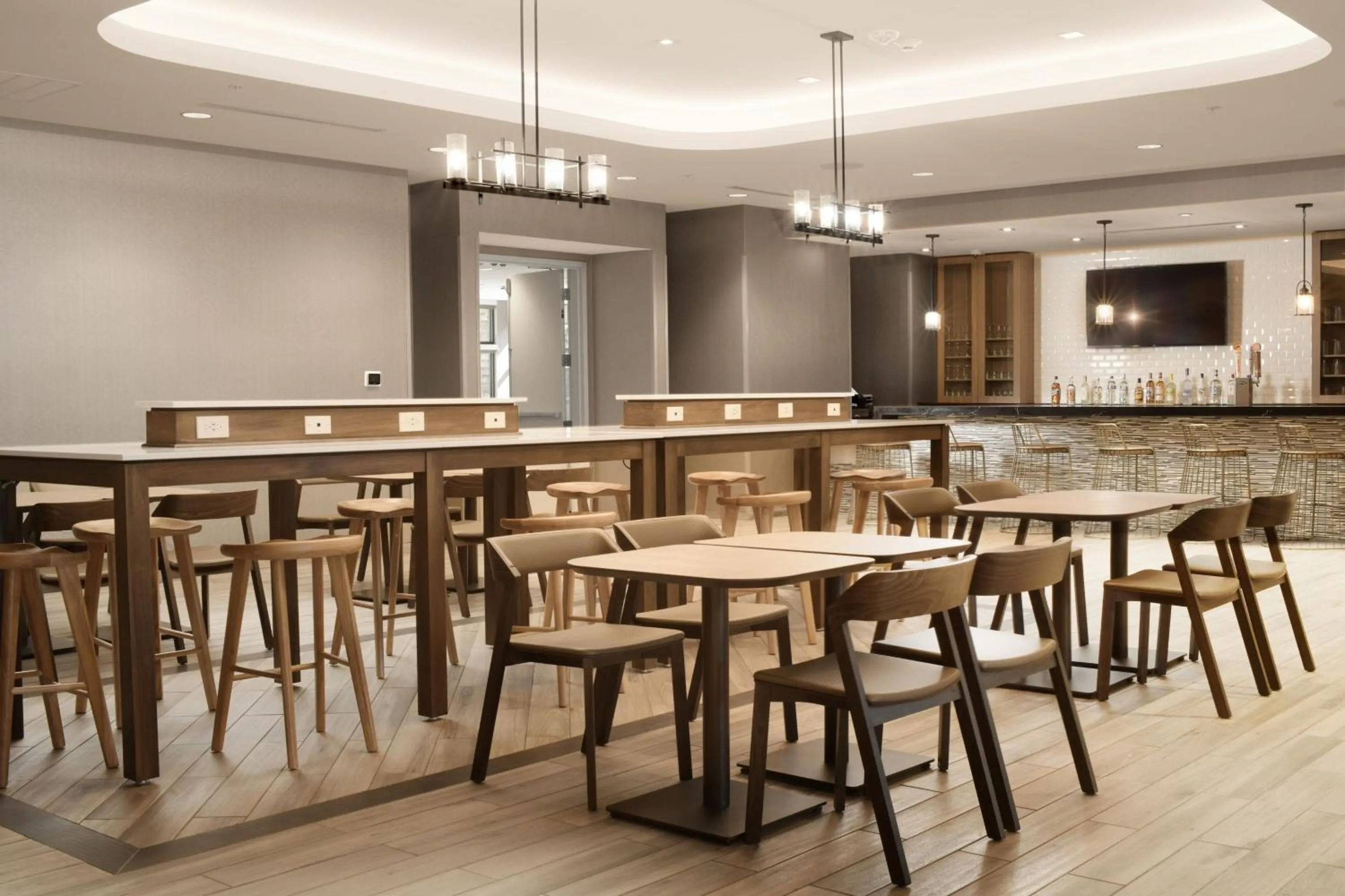 Breakfast in SpringHill Suites by Marriott Lindale Tyler