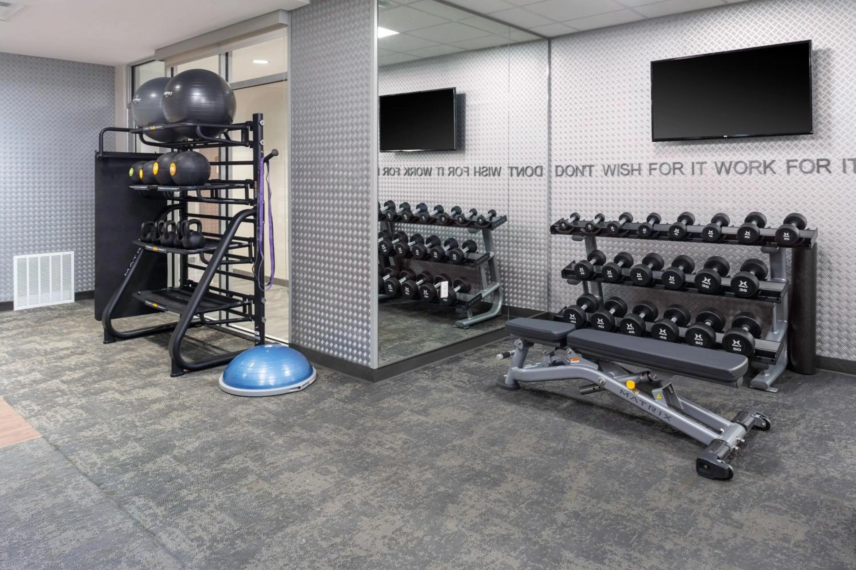 Fitness centre/facilities in Fairfield Inn & Suites by Marriott Winnemucca