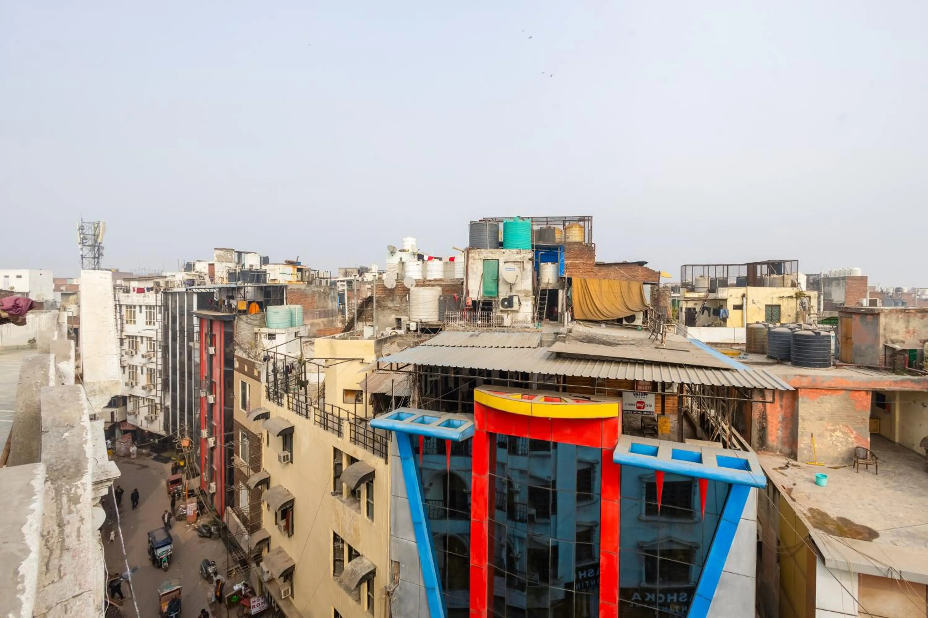 Street view in Hotel Ashoka Continental Near New Delhi Railway station