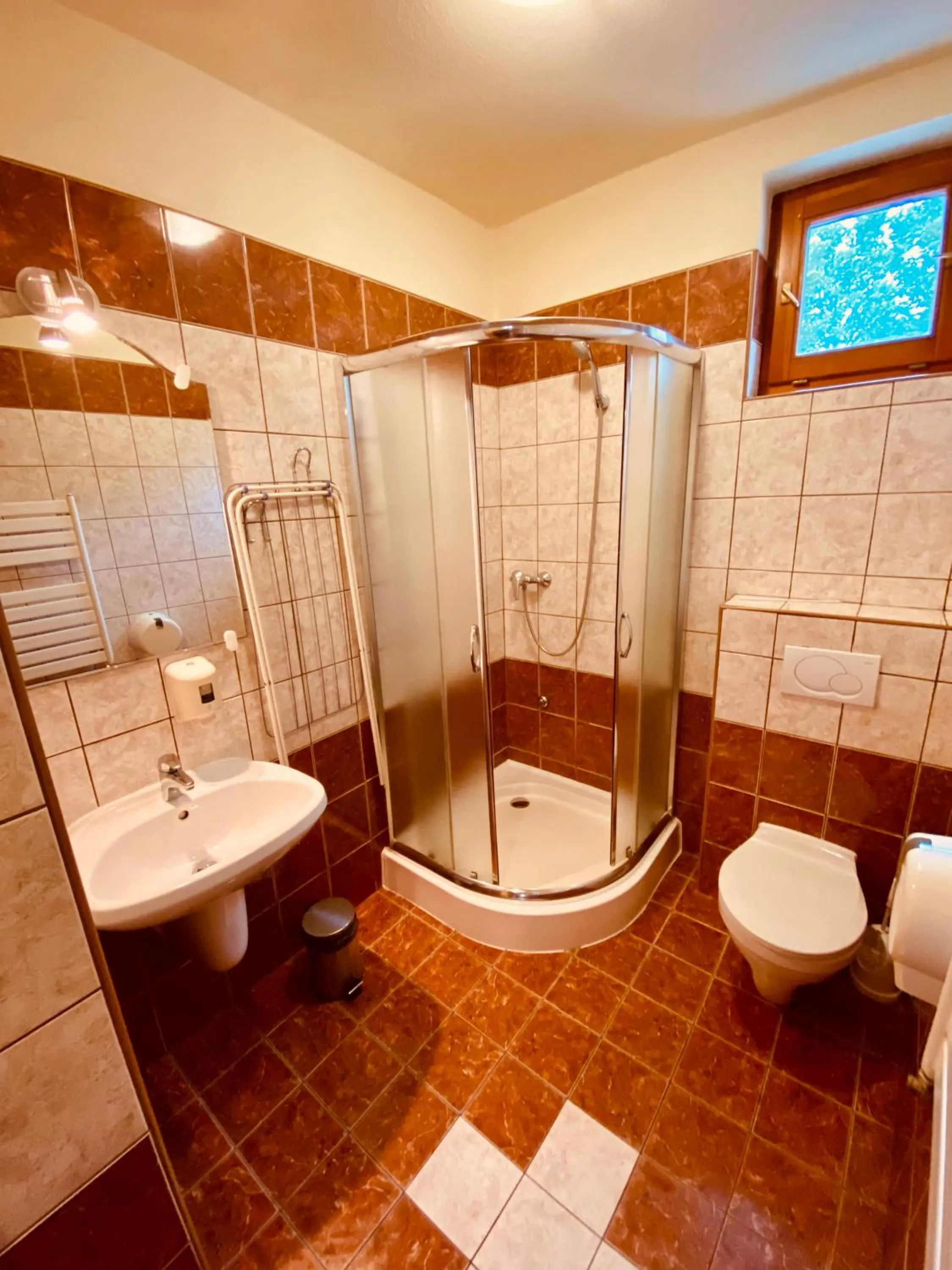 Bathroom in Sommer Panzió