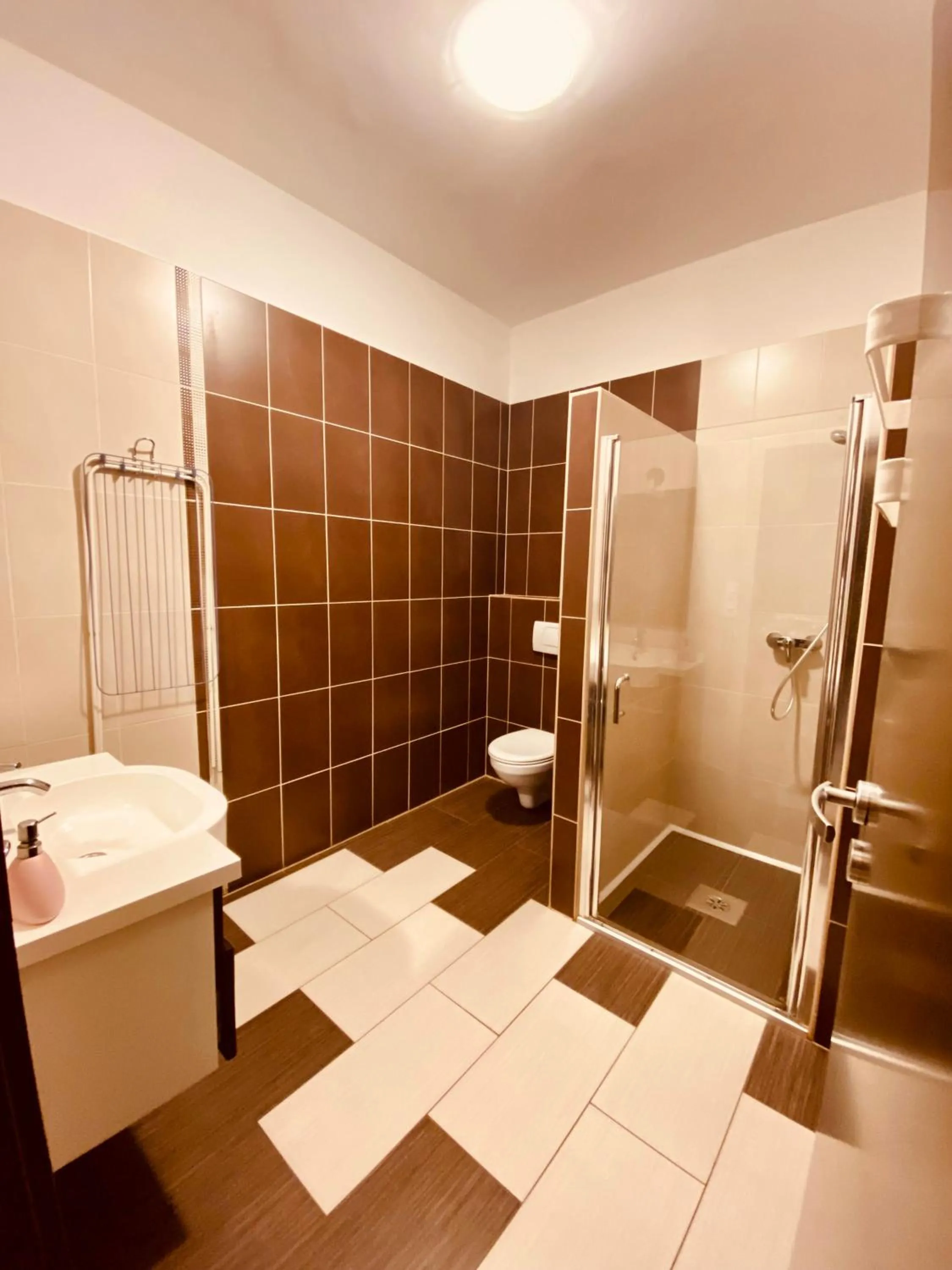 Bathroom in Sommer Panzió